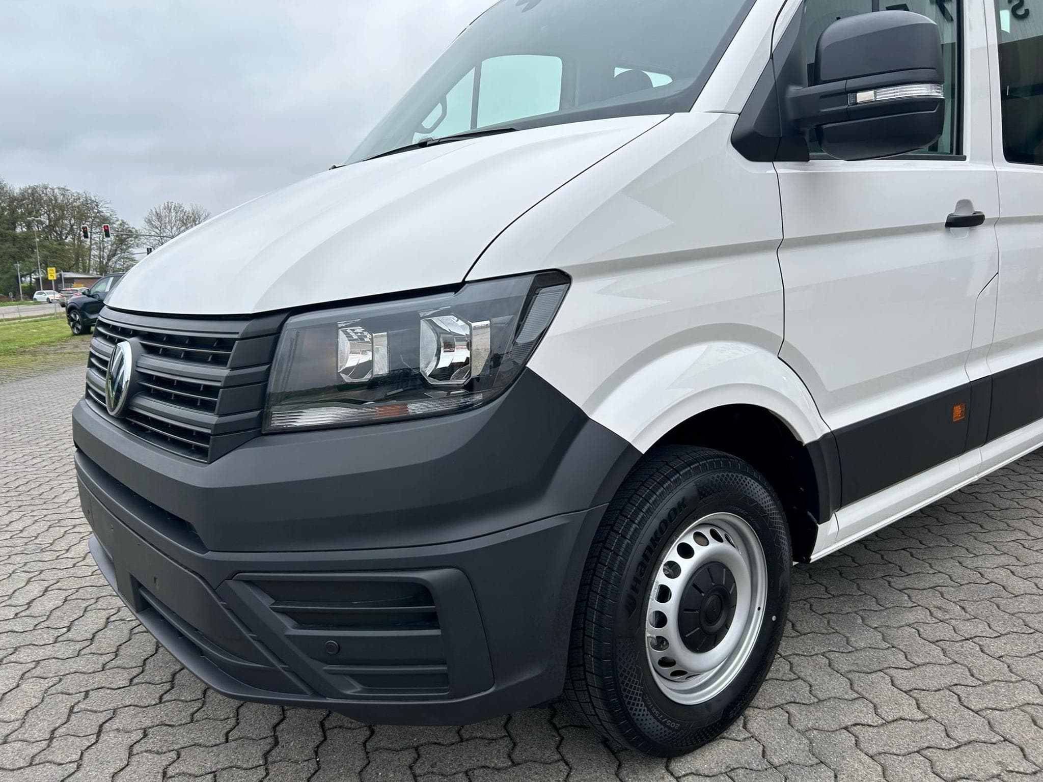 VW Crafter 35 2.0 TDI (2025) - Foto 2
