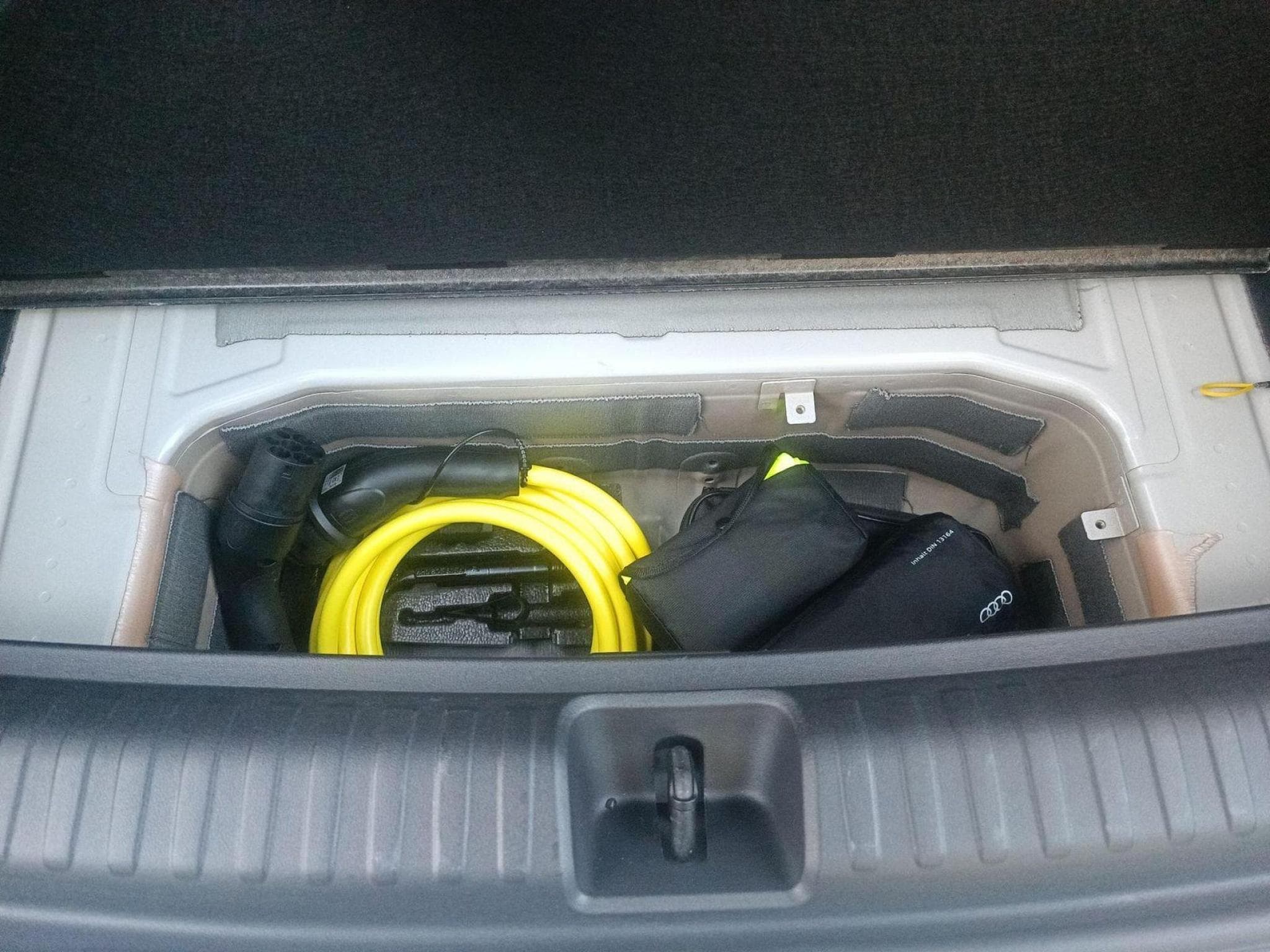 Audi e-tron 35 S Line*20 (2023) - Photo 17