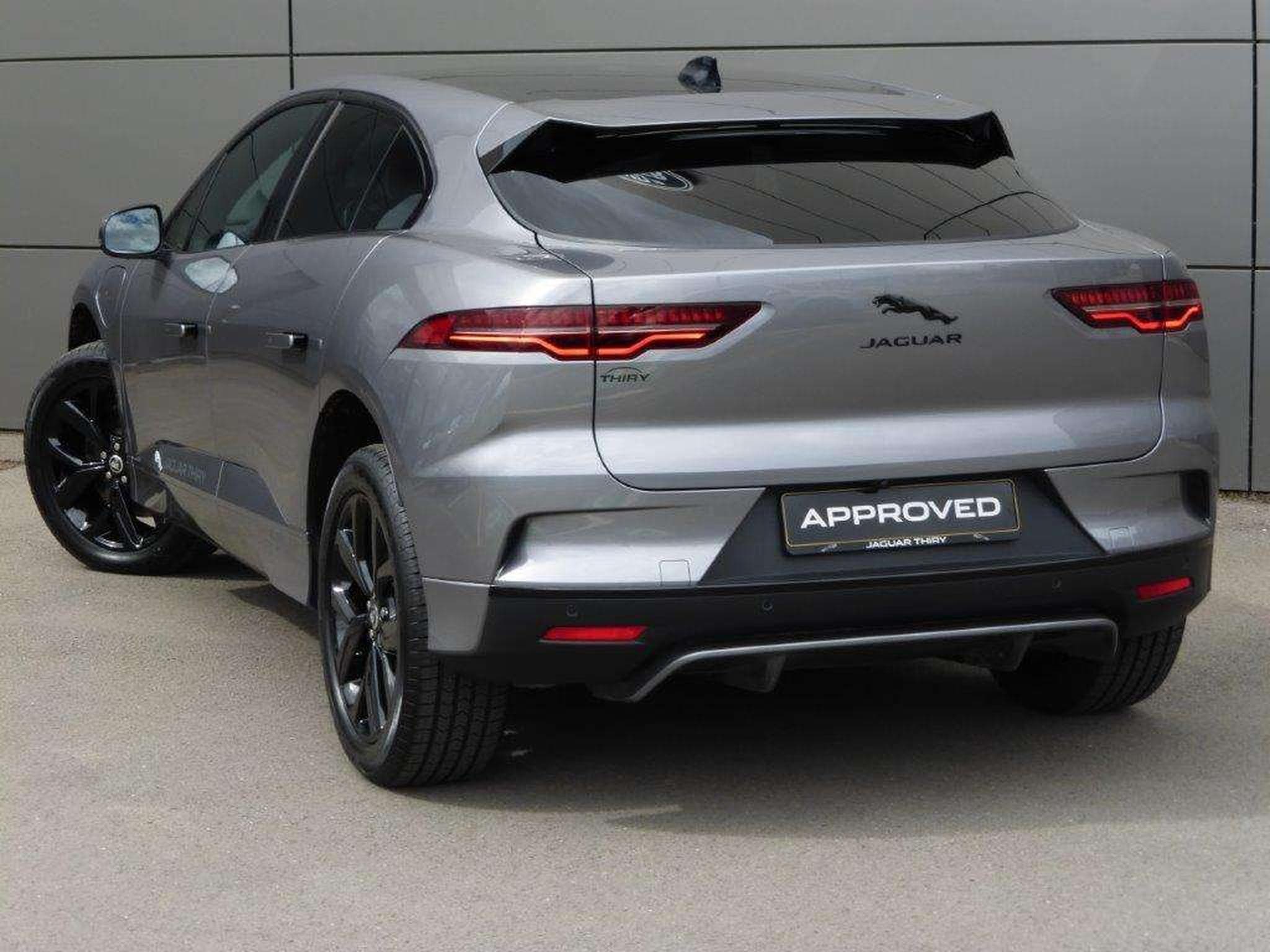 Jaguar I-Pace R-Dynamic SE AWD (2023) - Photo 35