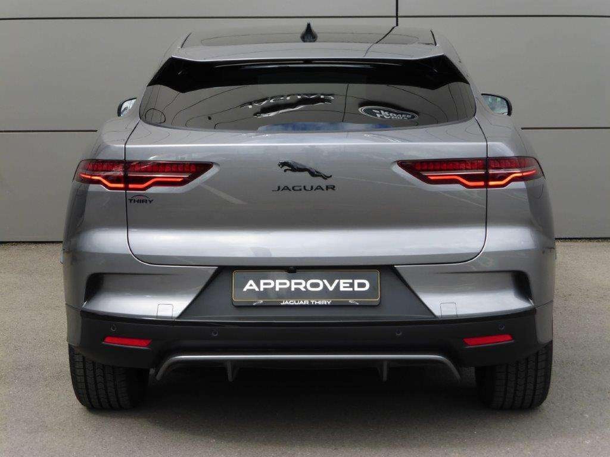 Jaguar I-Pace R-Dynamic SE AWD (2023) - Photo 8