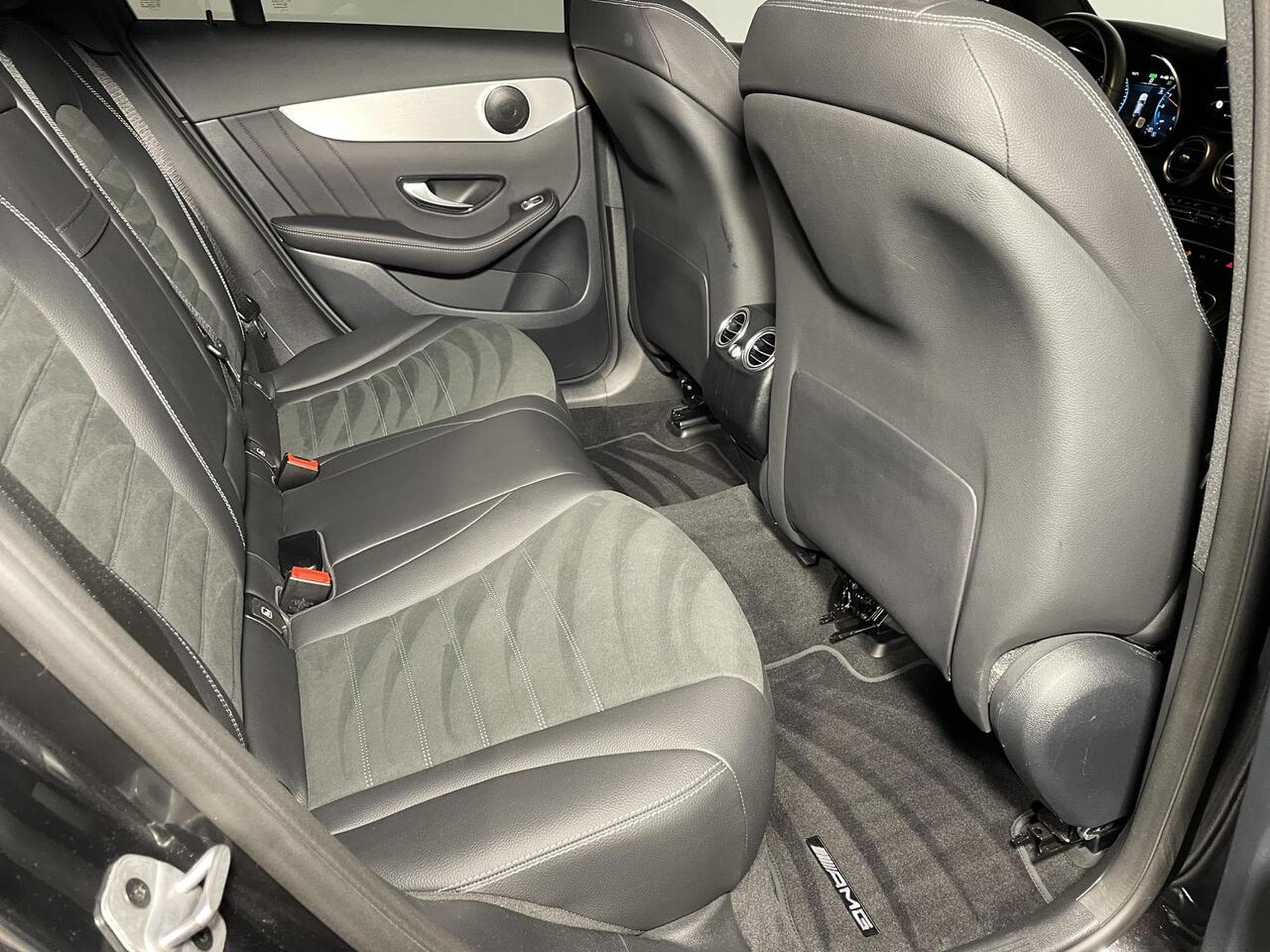 Mercedes GLC 300 COUPE 300 DE 306 CV 4MATIC 9G-DCT AMG LINE GPS AMGLINE (2021) - Photo 11