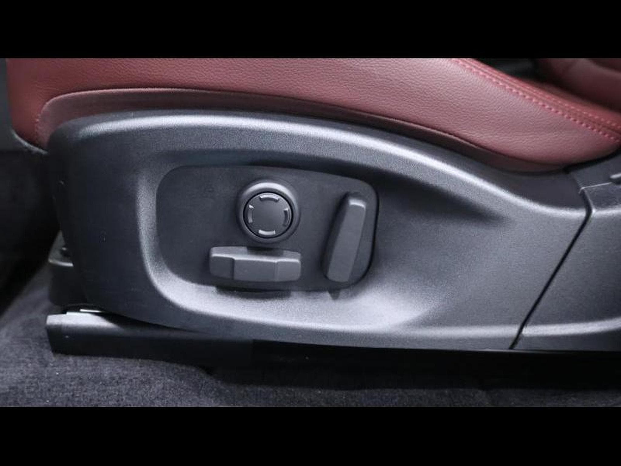 Jaguar E-Pace D165 S R-Dynamic AWD Auto (2024) - Foto 23