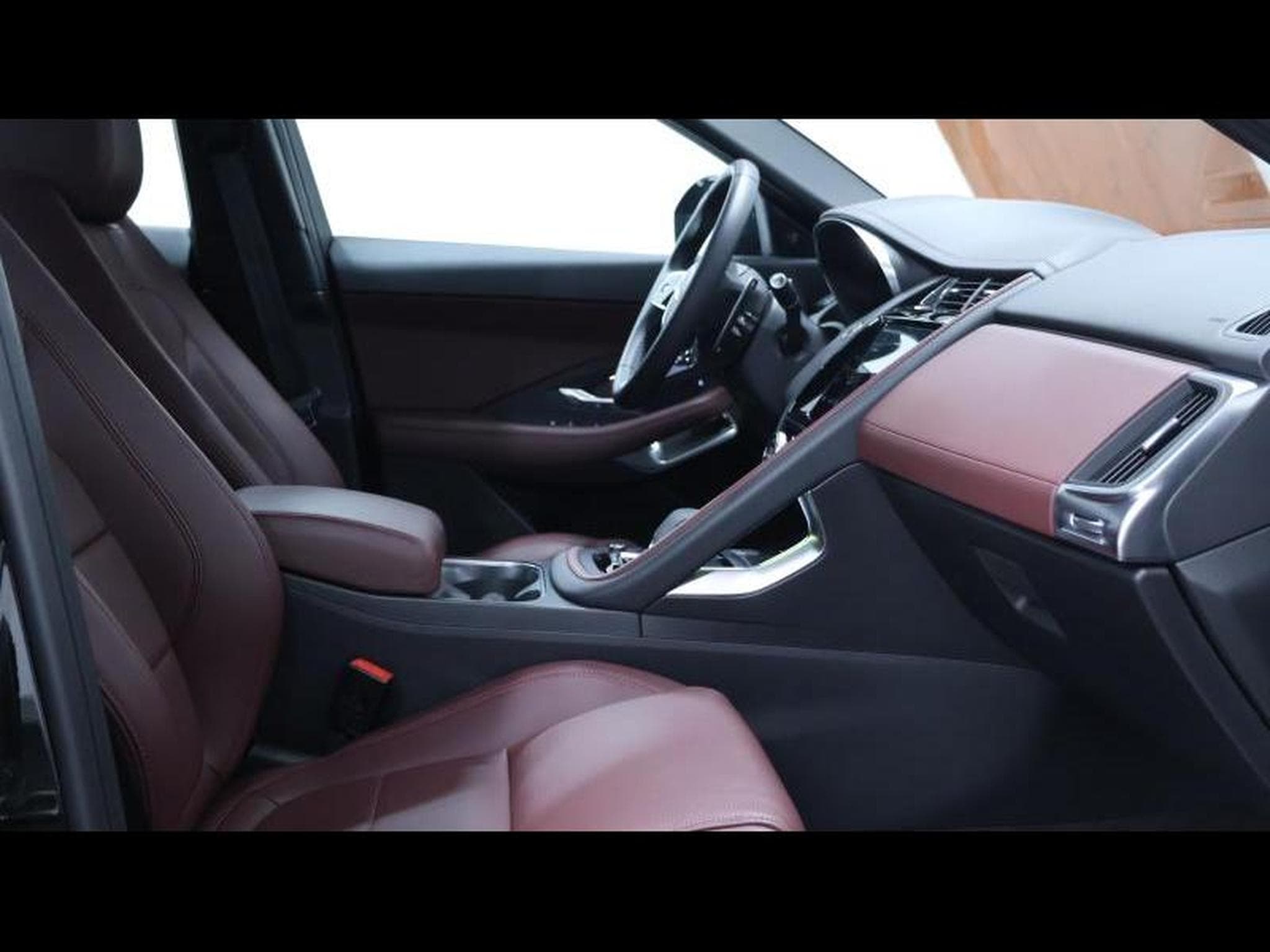 Jaguar E-Pace D165 S R-Dynamic AWD Auto (2024) - Foto 9