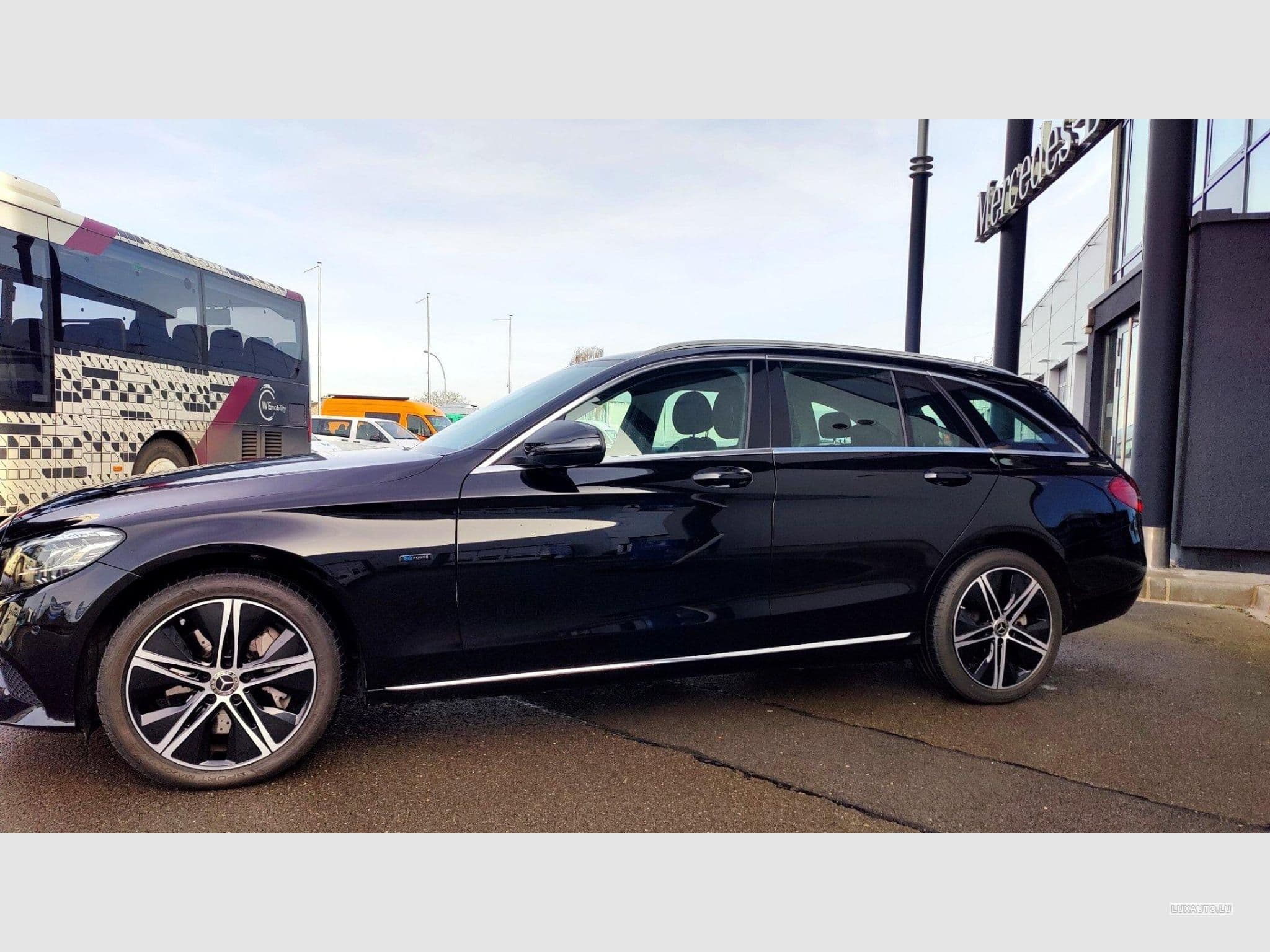 Mercedes C 300 e T (2021) - Foto 3