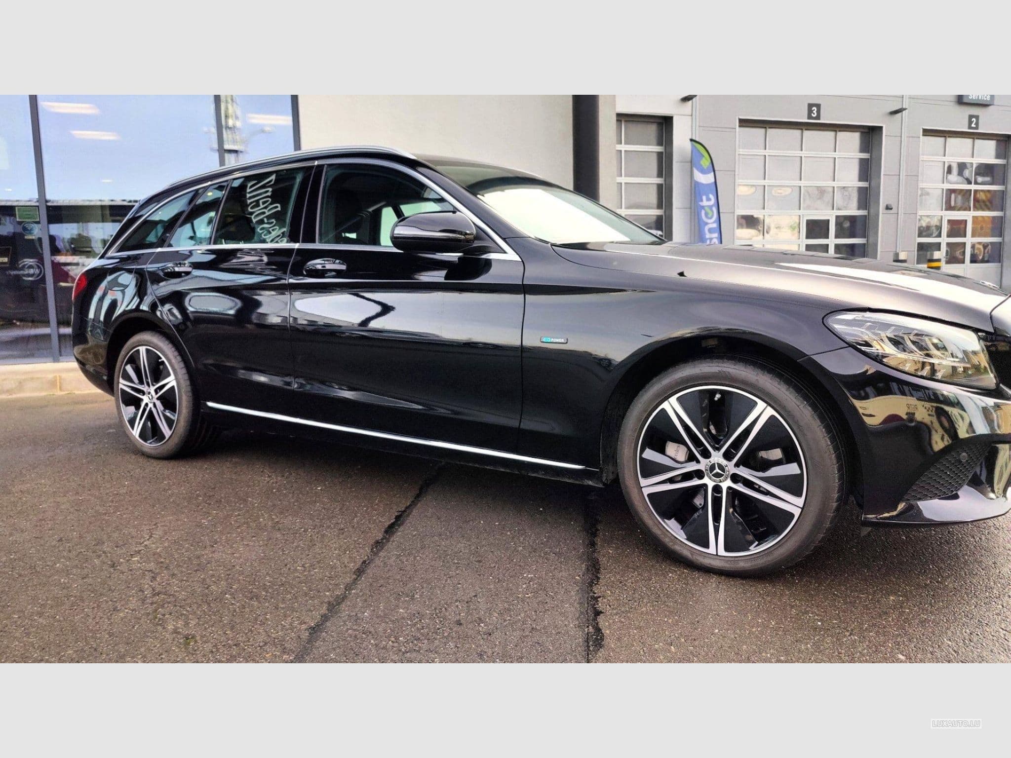 Mercedes C 300 e T (2021) - Foto 4