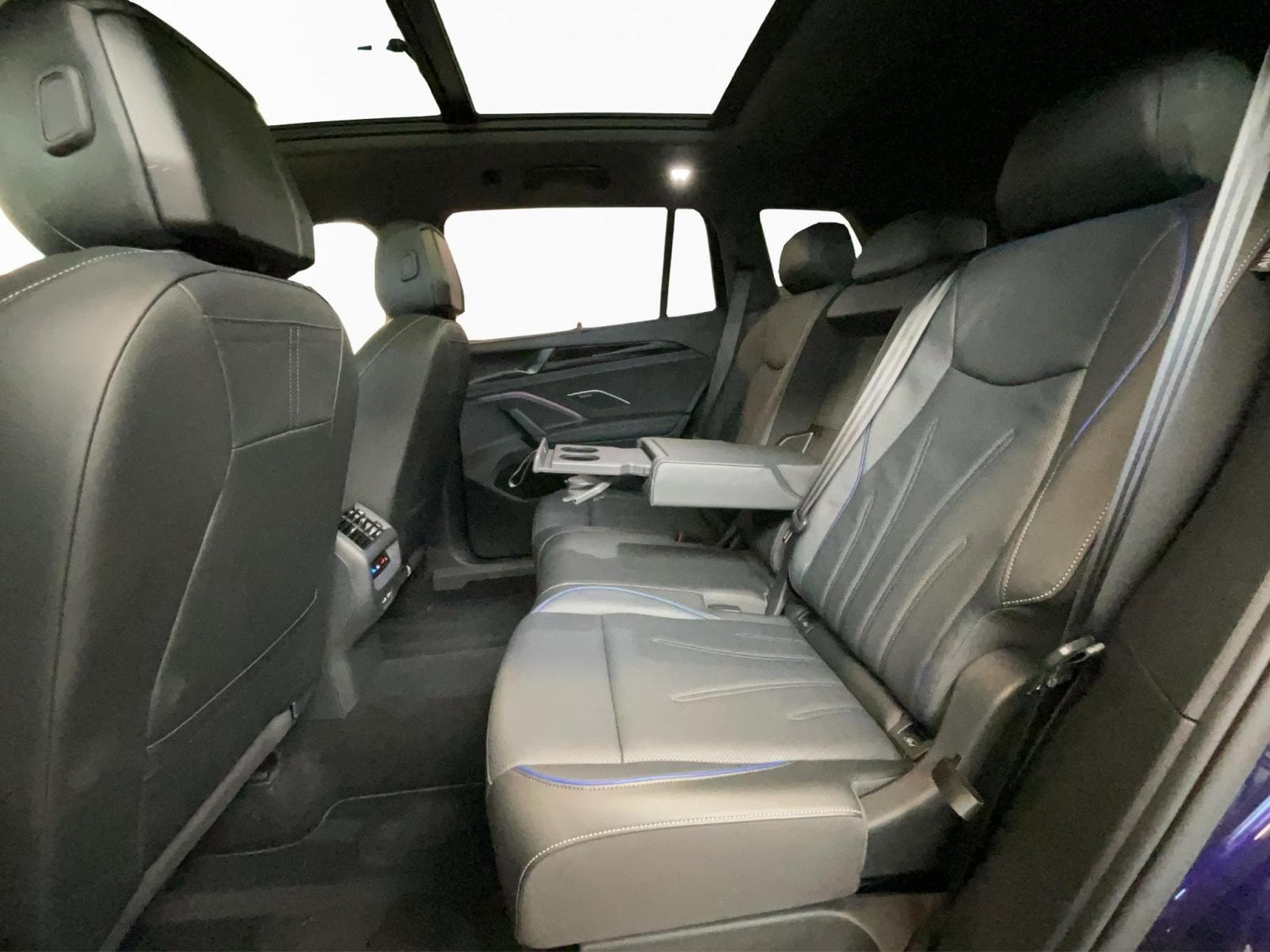 VW Tayron R-Line+PHEV+Black-Style+Pano+AHK (2025) - Photo 16