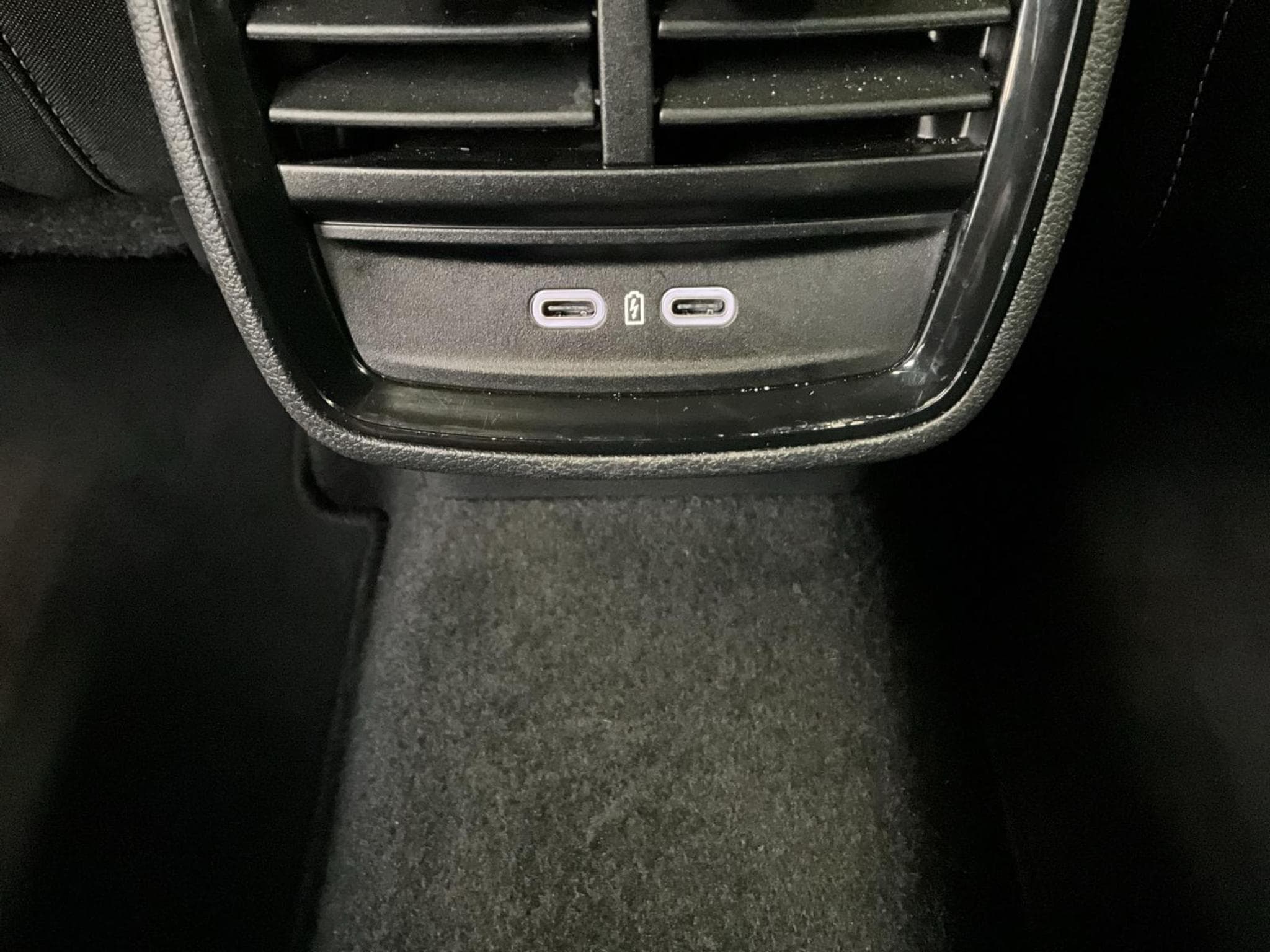 Skoda Kamiq Monte-Carlo+DSG+Pano+Navi+RearView (2024) - Foto 18