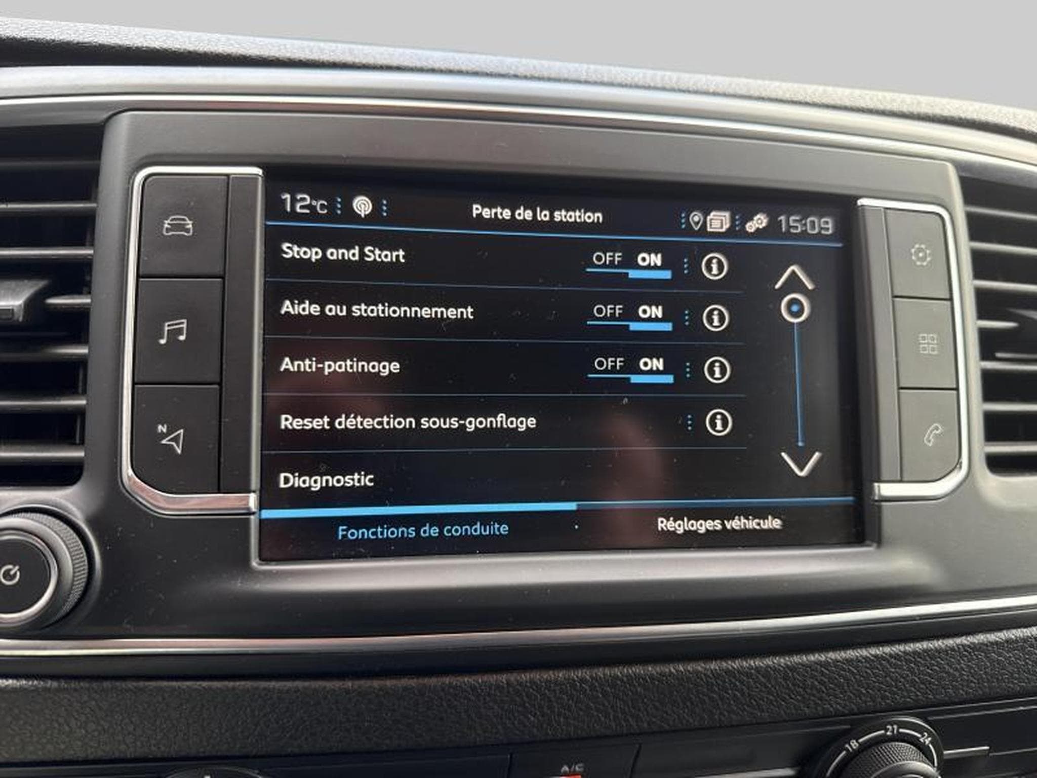 Peugeot Expert Long (2023) - Foto 17