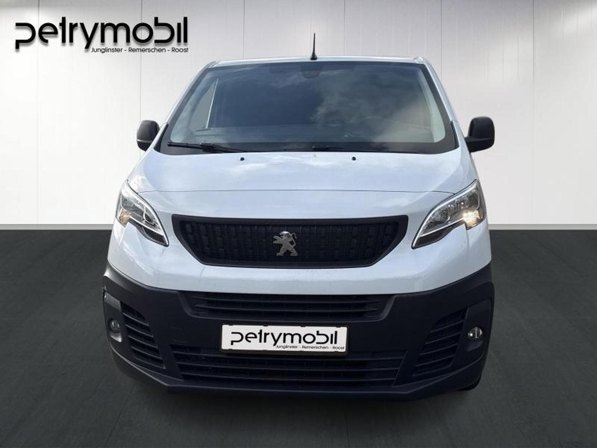Peugeot Expert Long (2023) - Foto 2