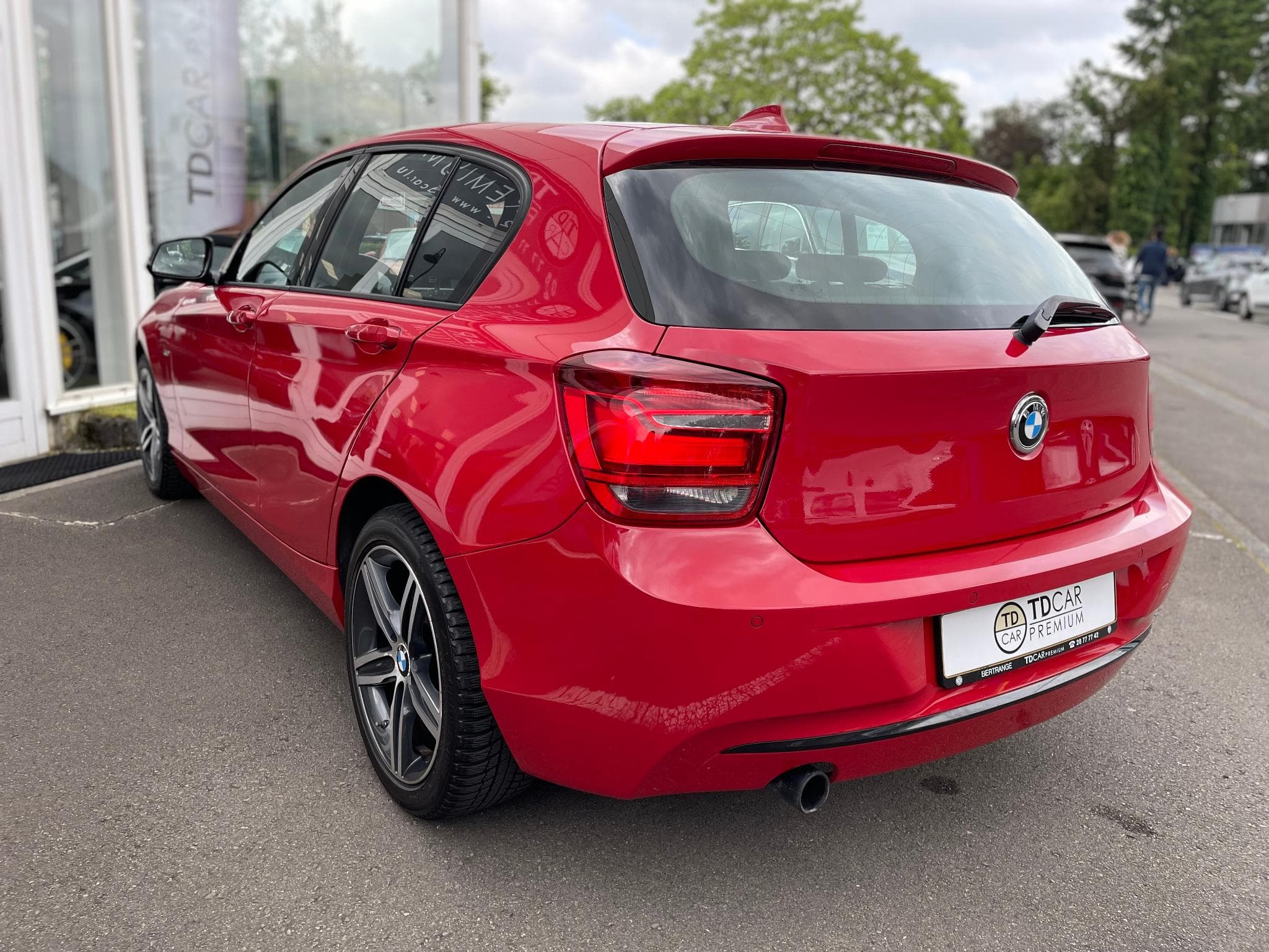 BMW 118 i Steptronic Sport-line (2014) - Photo 13