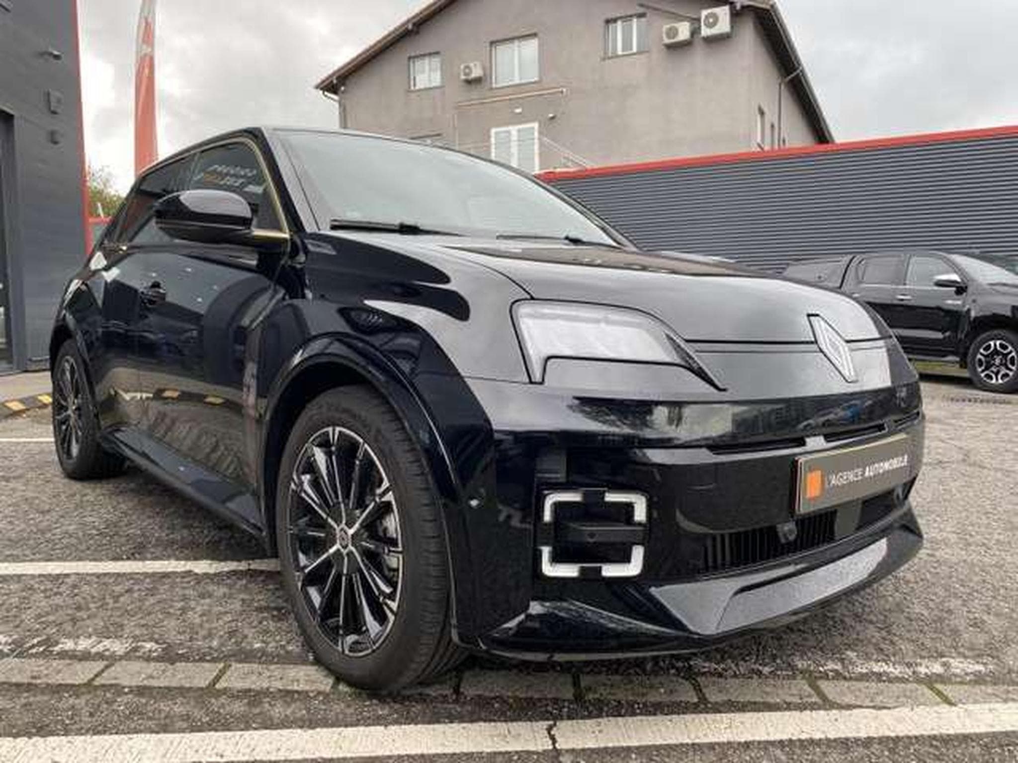 Renault R5 ICONIC 5 150ch - JUSQU'A 48 MOIS DE GARANTIE (2025) - Photo 4