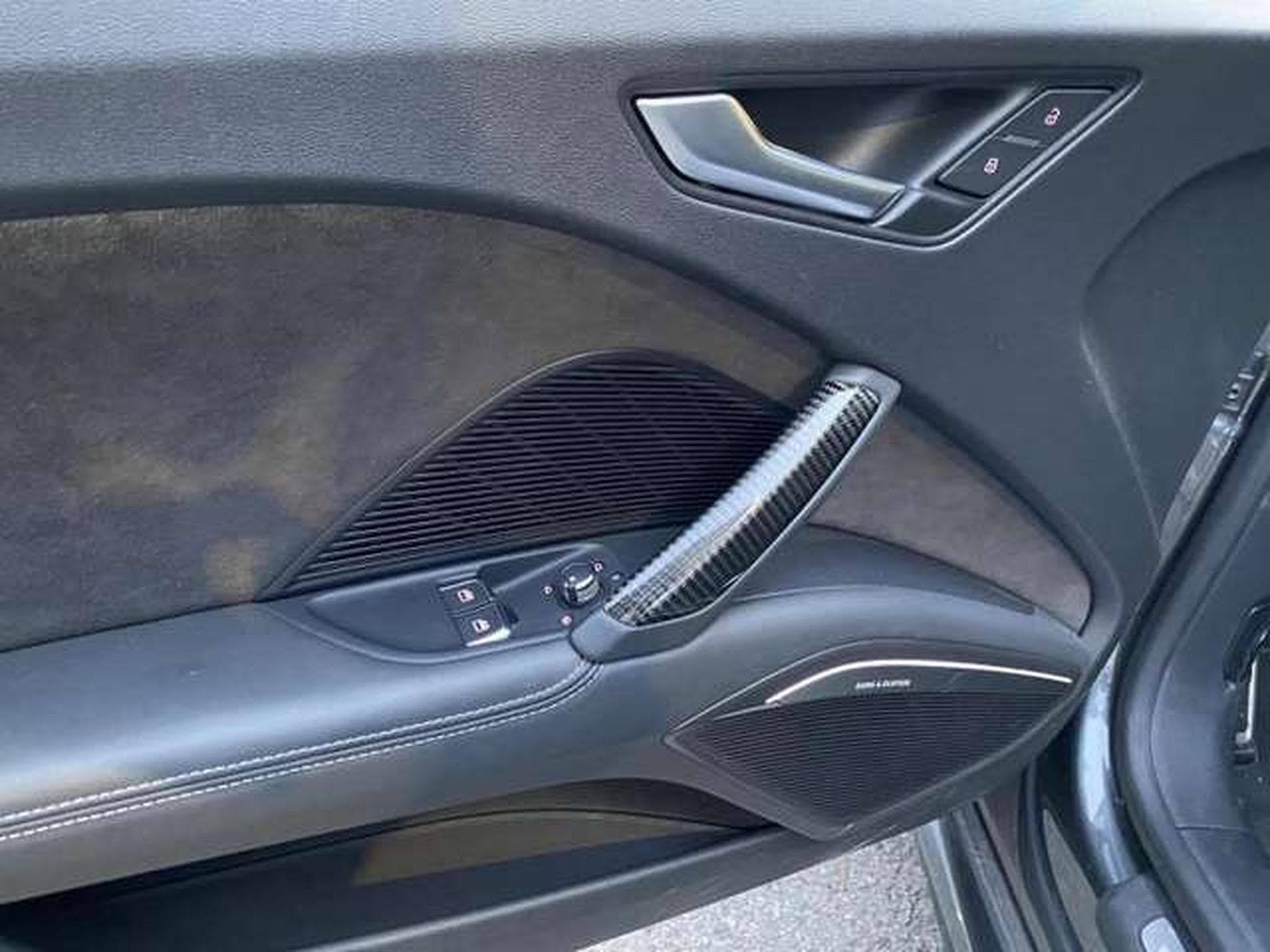 Audi TT 45 SLINE QUATTRO (2023) - Foto 9