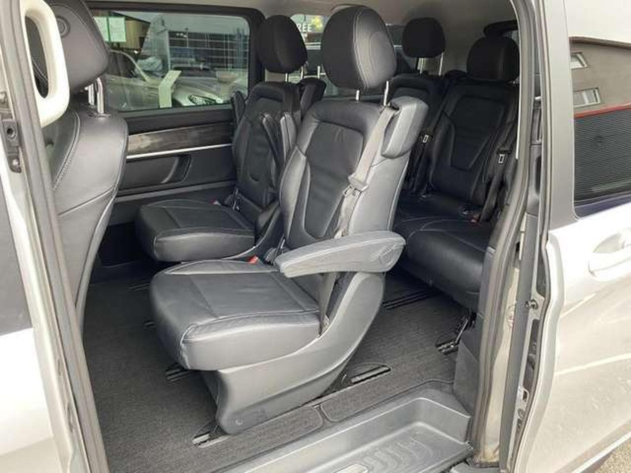 Mercedes V D LONG 9G-Tronic Avantgarde Edition (2022) - Foto 17