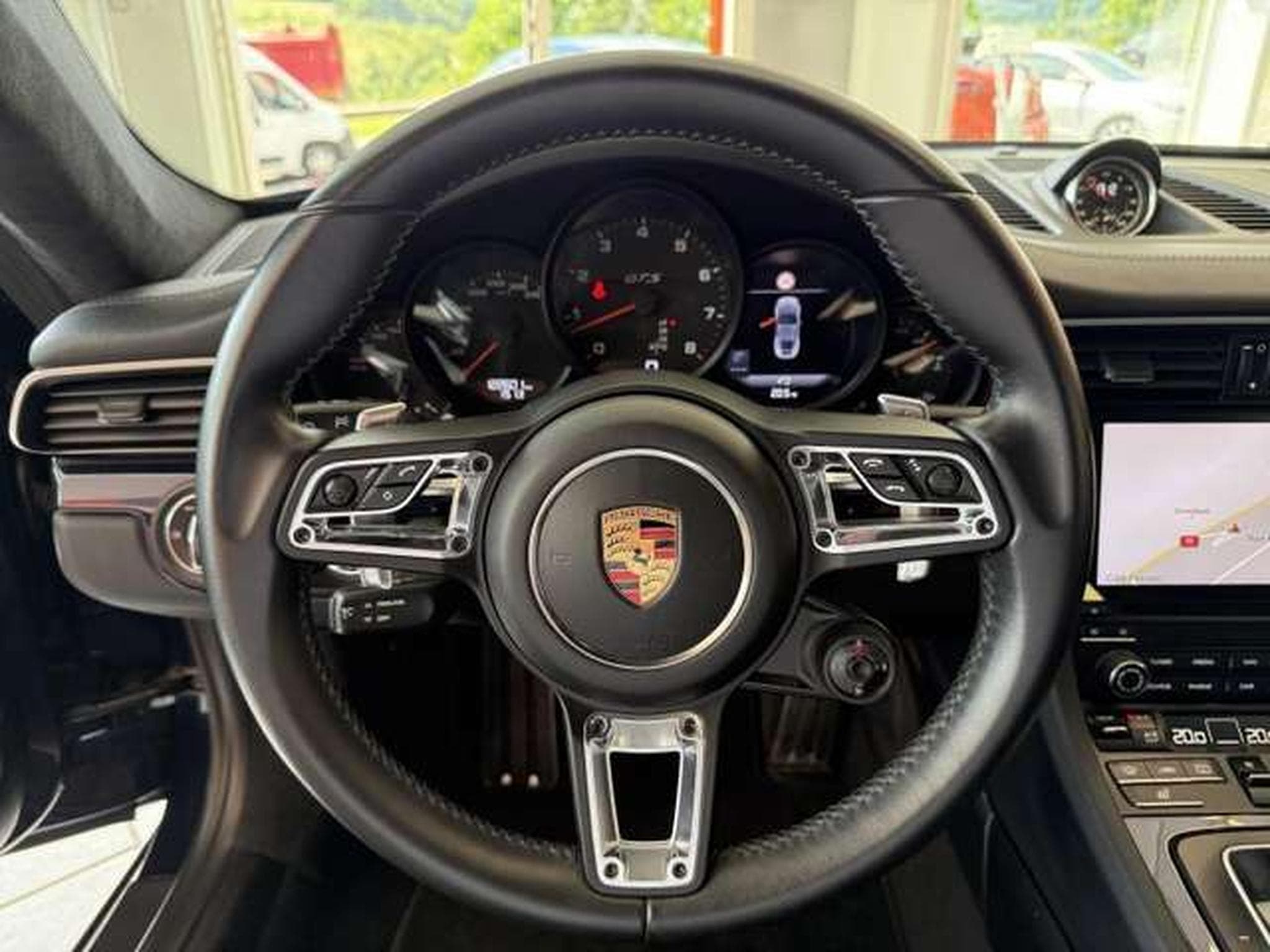 Porsche 911 Carrera 4 GTS (2017) - Foto 9