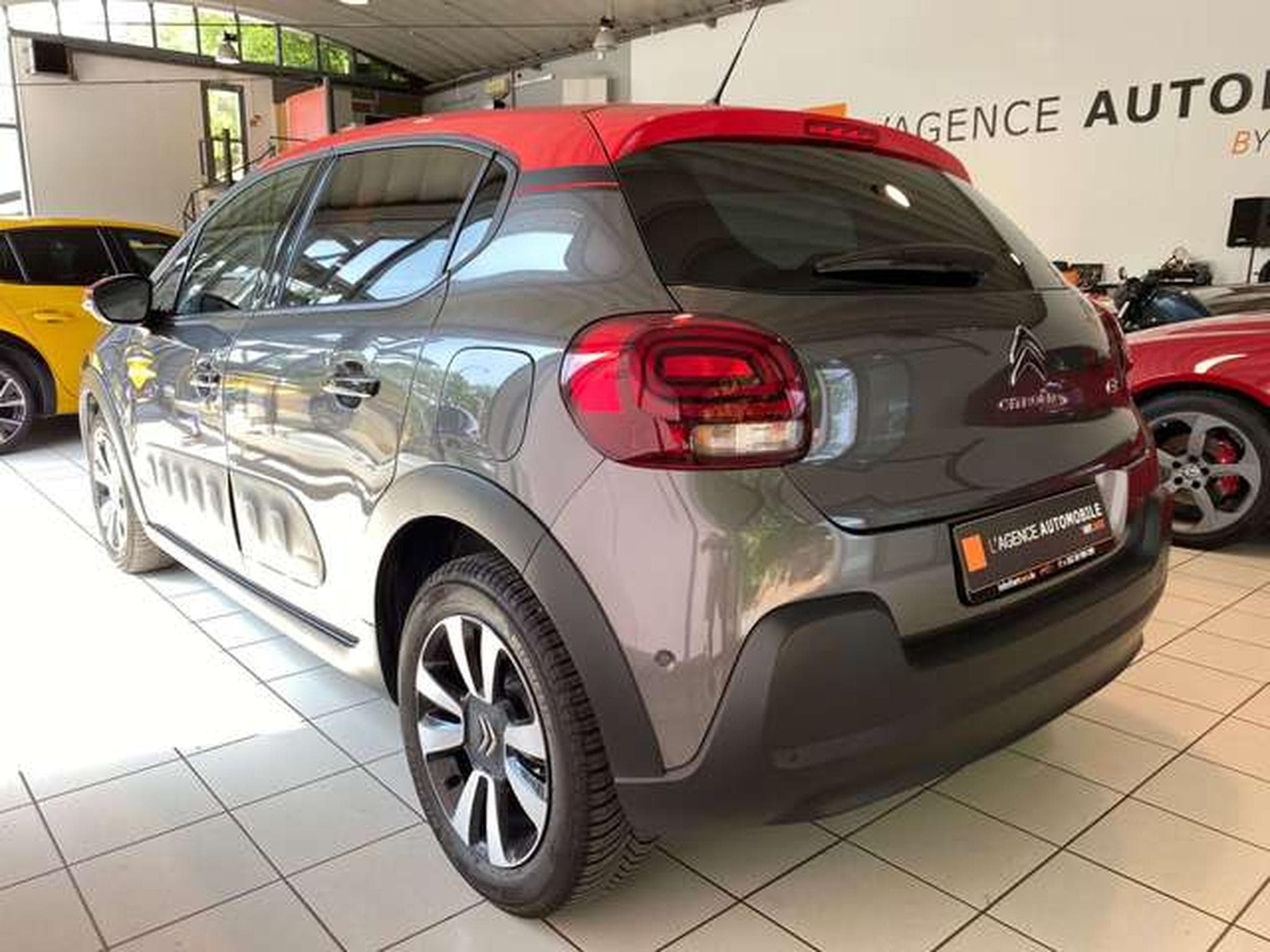 Citroen C3 1.2 110ch S&S Automatique 6 Shine GARANTIE 12 MOIS (2020) - Foto 7