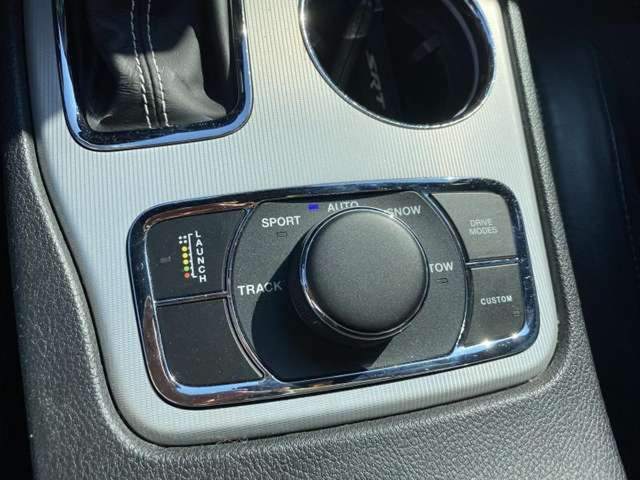 Jeep Cherokee SRT8 (2018) - Photo 14