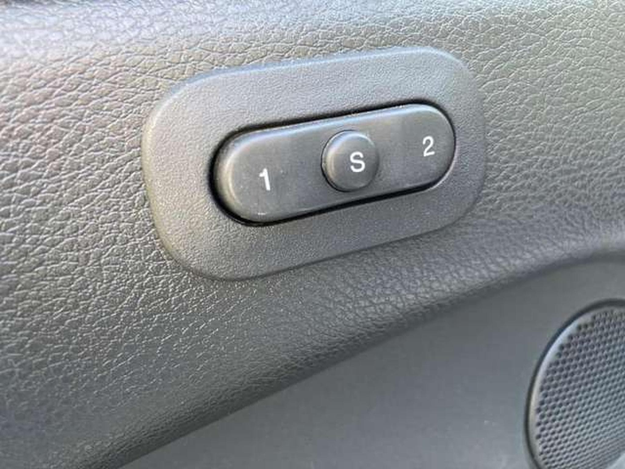 Jeep Cherokee SRT8 (2018) - Photo 18