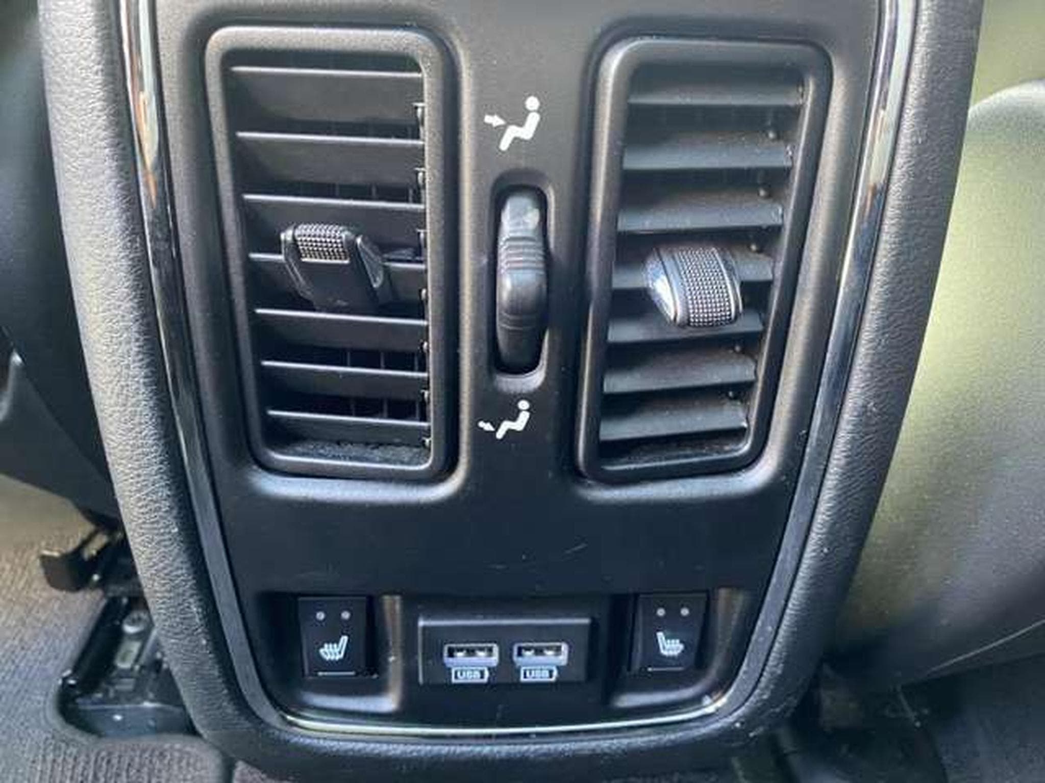 Jeep Cherokee SRT8 (2018) - Photo 20