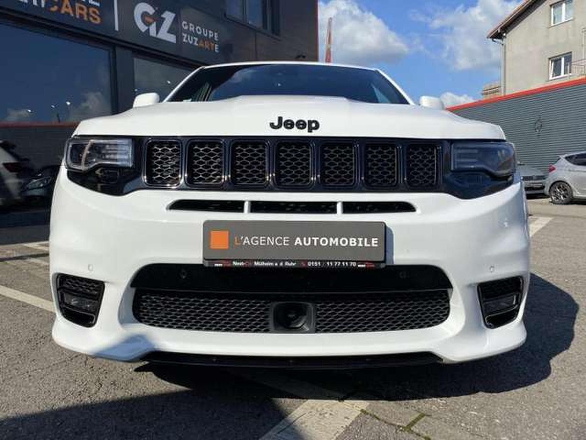 Jeep Cherokee SRT8 (2018) - Photo 3