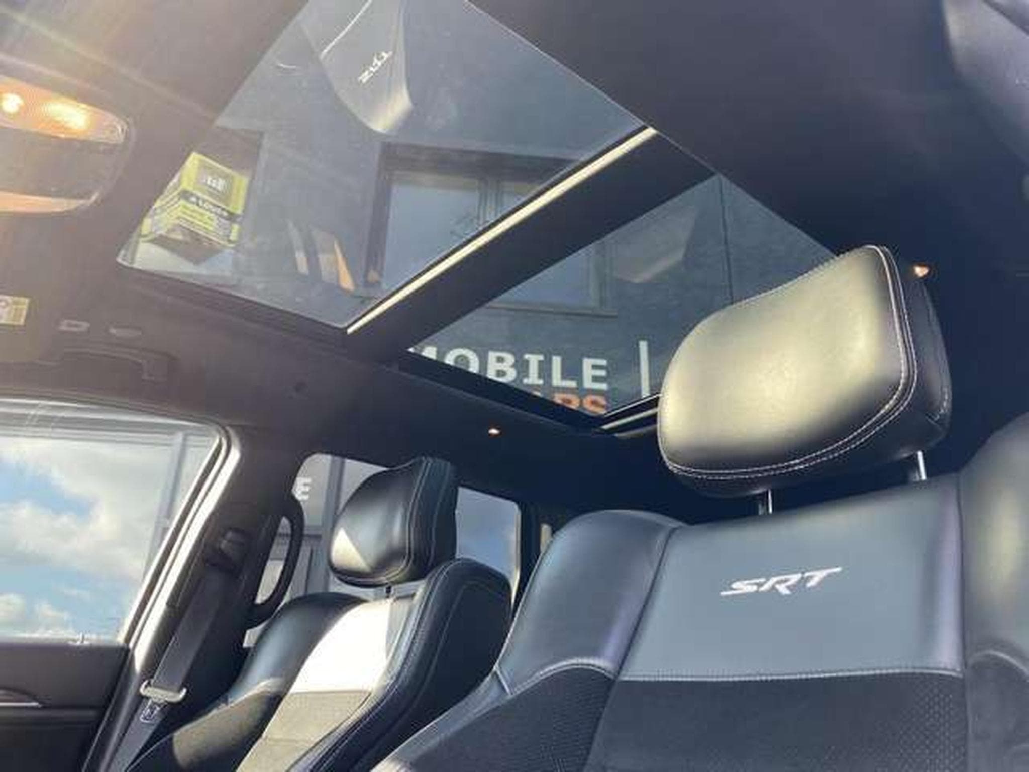 Jeep Cherokee SRT8 (2018) - Photo 9