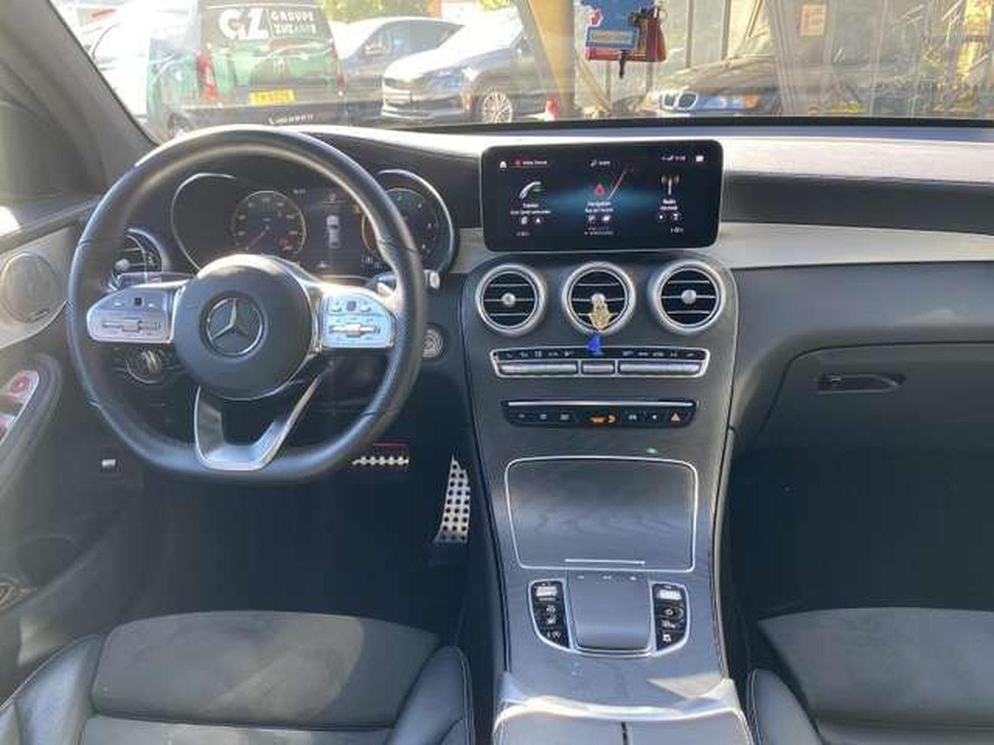 Mercedes GLC 220 D 4MATIC PACK AMG (2023) - Foto 13