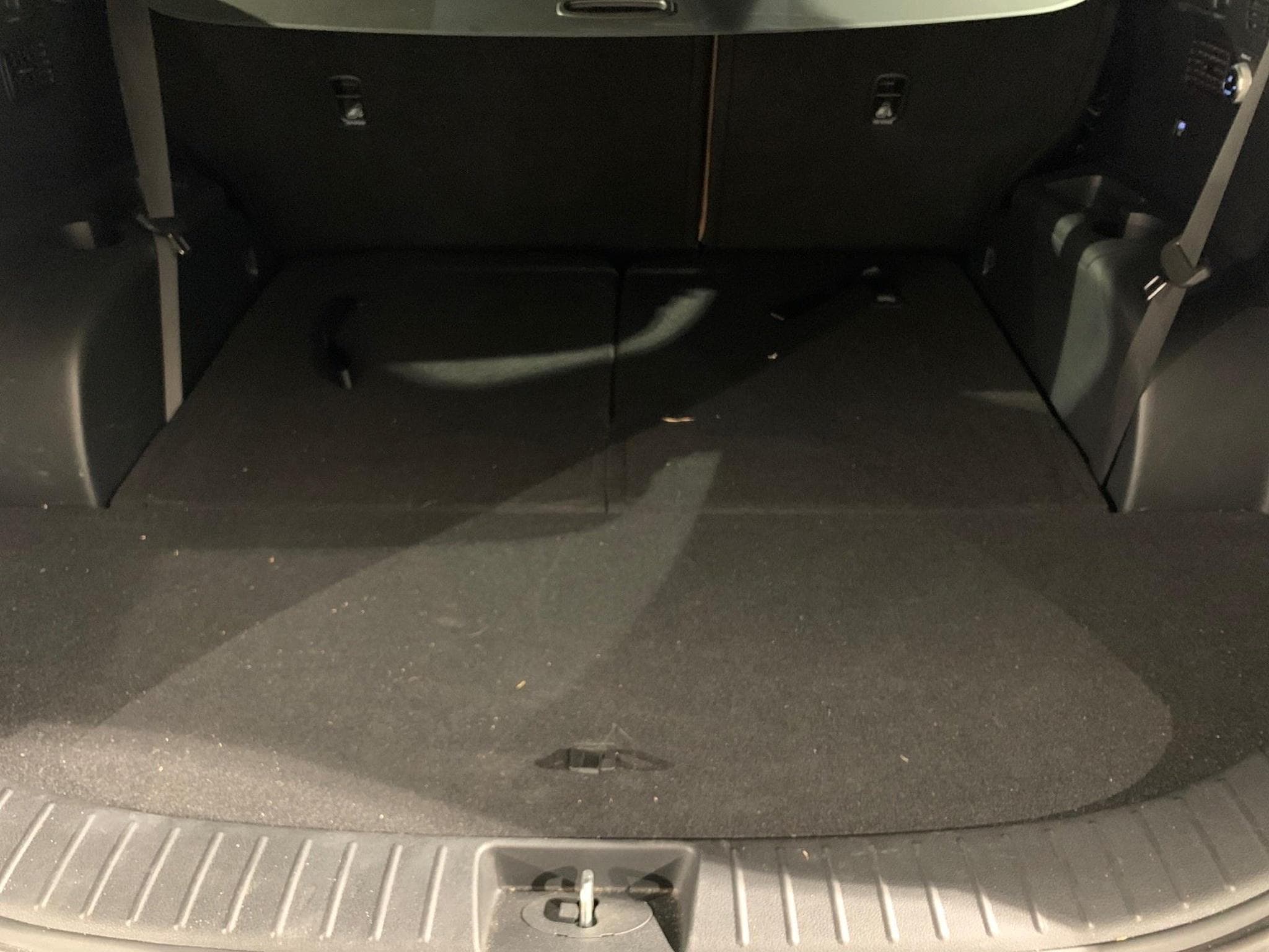 Hyundai Santa Fe PHEV Shine Line Family Sensati (2024) - Photo 13