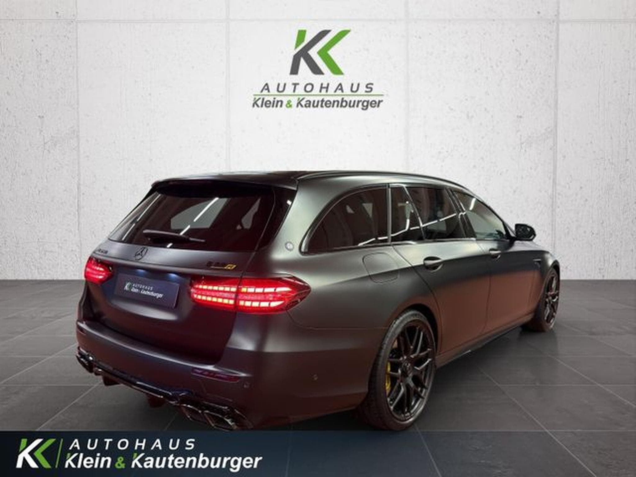 Mercedes E 63 AMG E63S T 4M+FINAL EDITION+ SONDERZINS 1,99% !!! (2023) - Photo 5