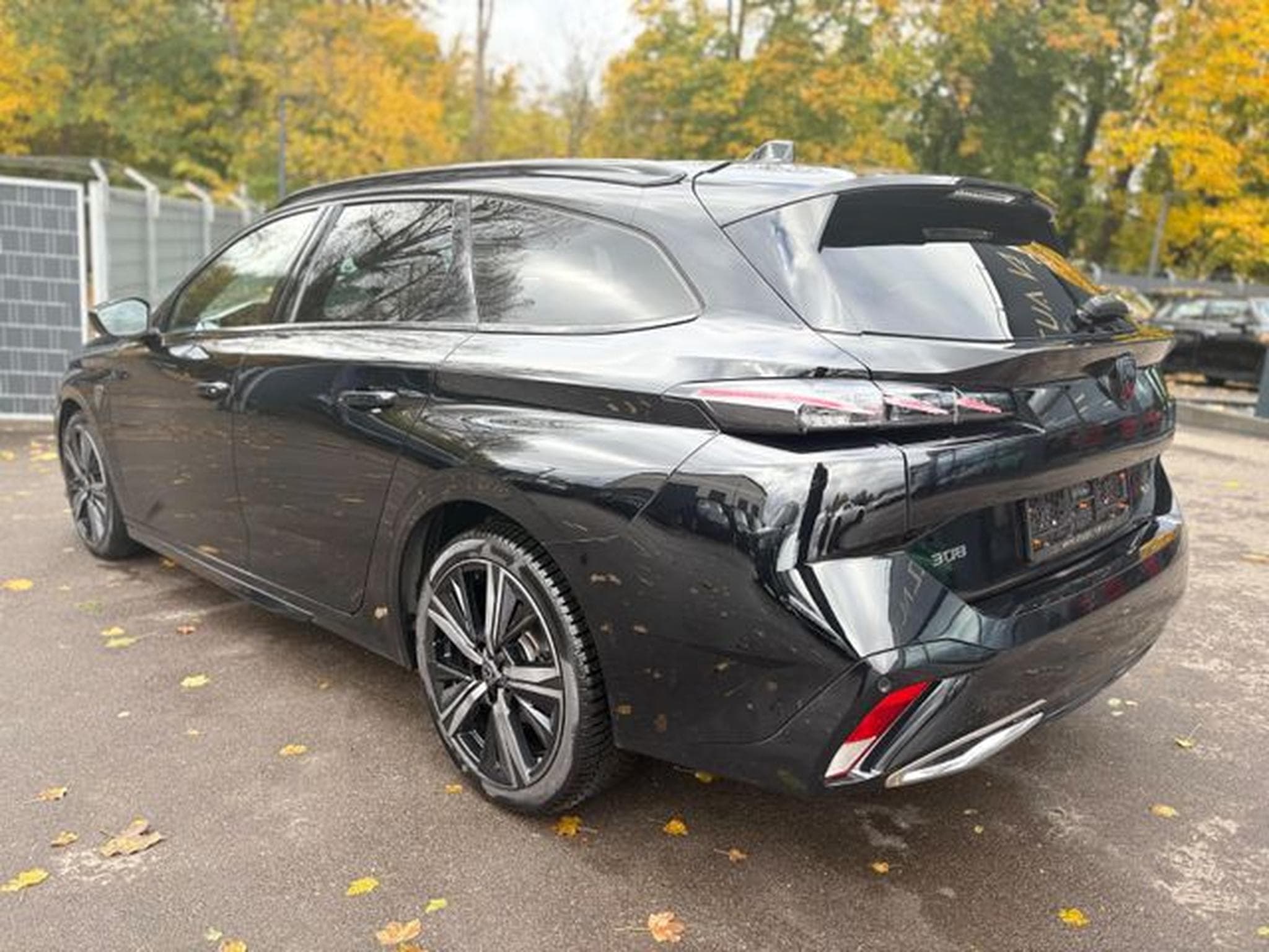 Peugeot 308 308 SW GT*AUT*PANORAMA*MATRIX*360 KAMERA*TRAUM* (2022) - Photo 10