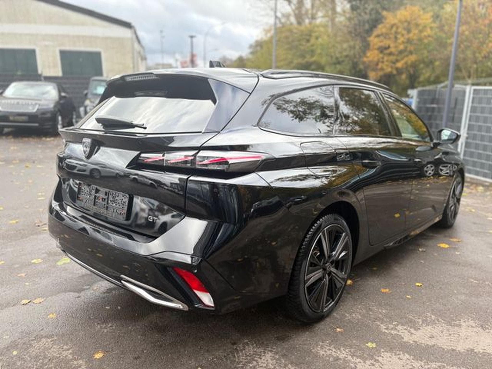 Peugeot 308 308 SW GT*AUT*PANORAMA*MATRIX*360 KAMERA*TRAUM* (2022) - Photo 7