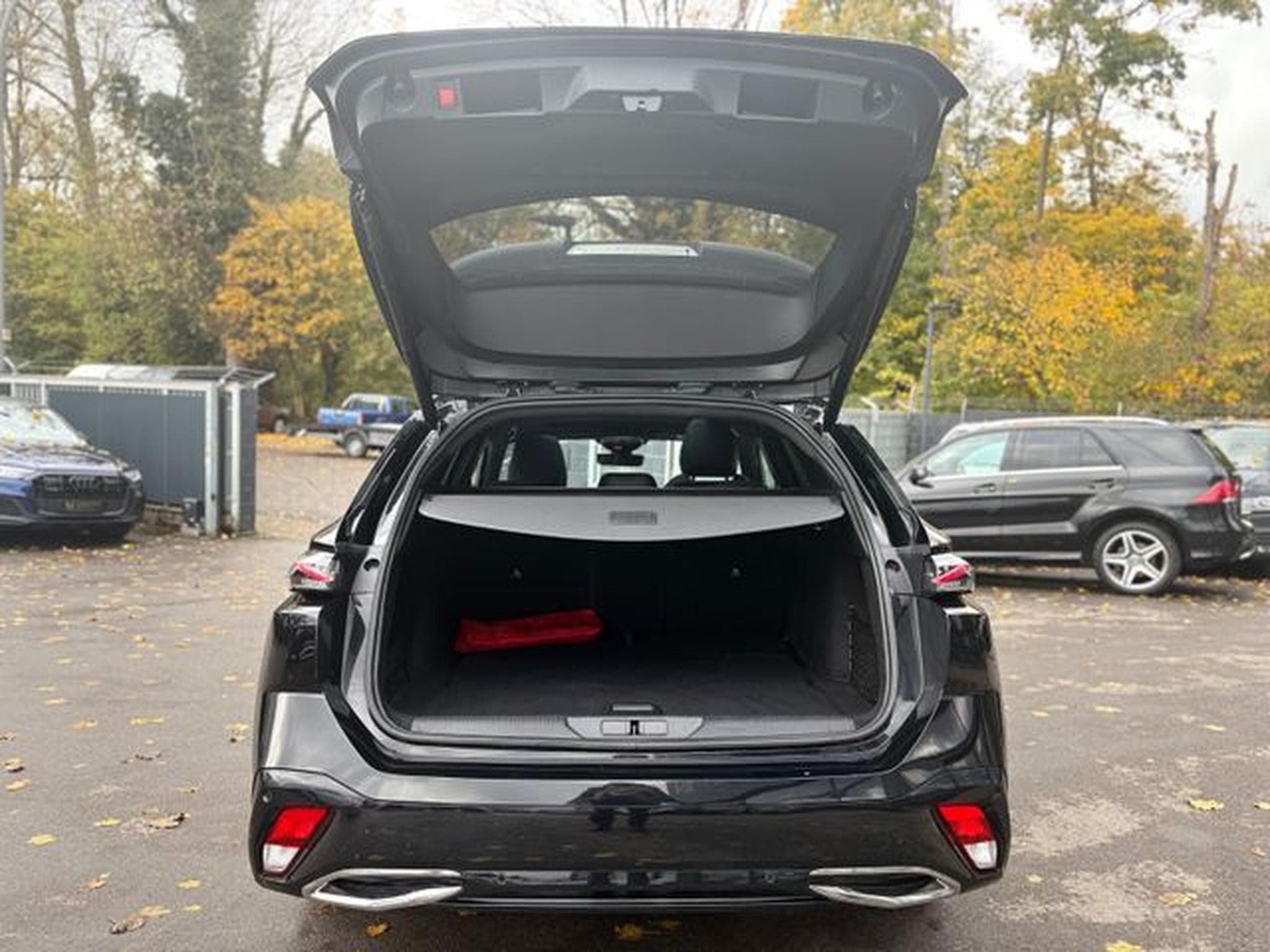 Peugeot 308 308 SW GT*AUT*PANORAMA*MATRIX*360 KAMERA*TRAUM* (2022) - Photo 9