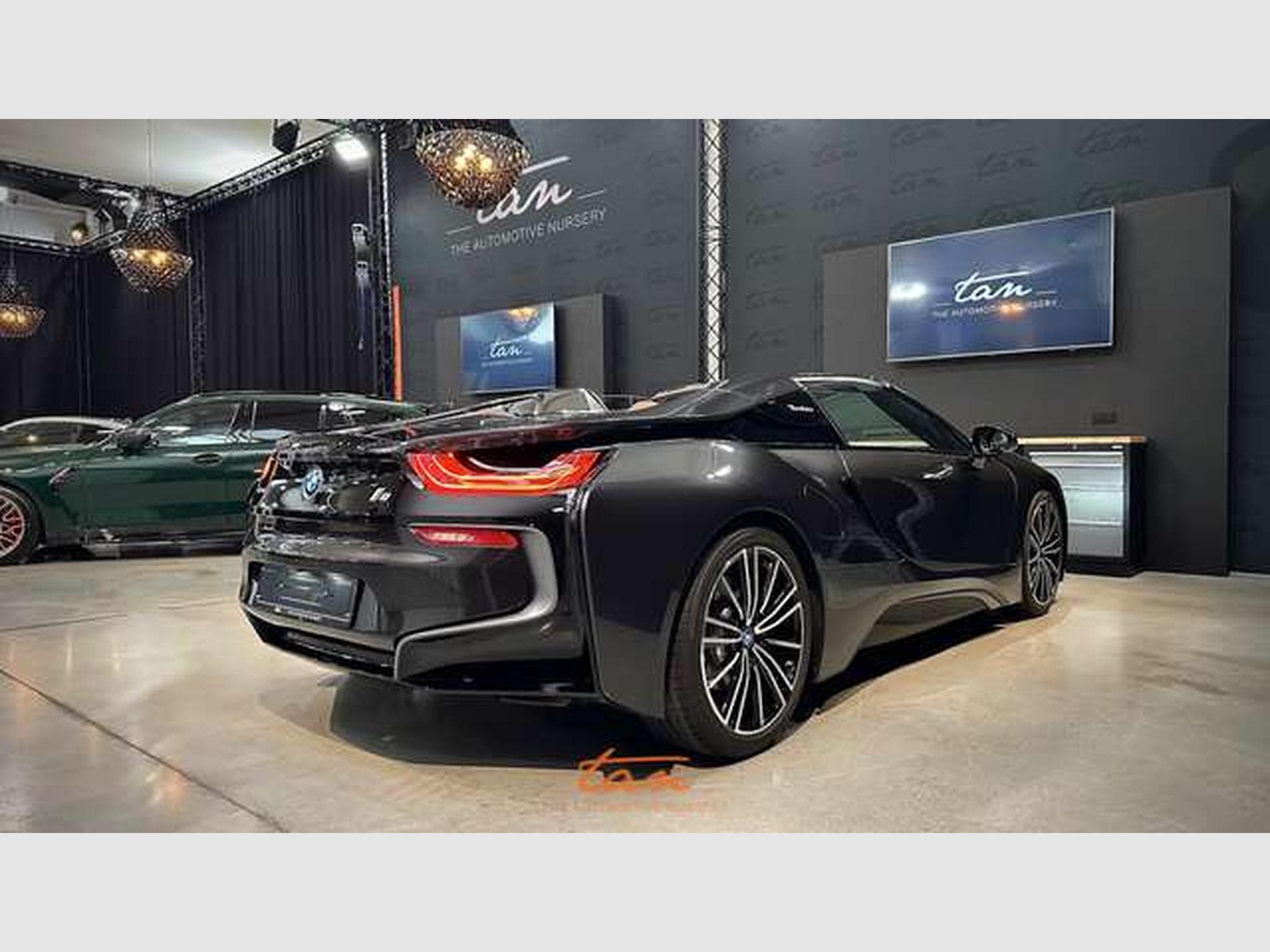 BMW i8 ROADSTER Plug-In Hybrid (11.6kWh) Full Options (2018) - Photo 7