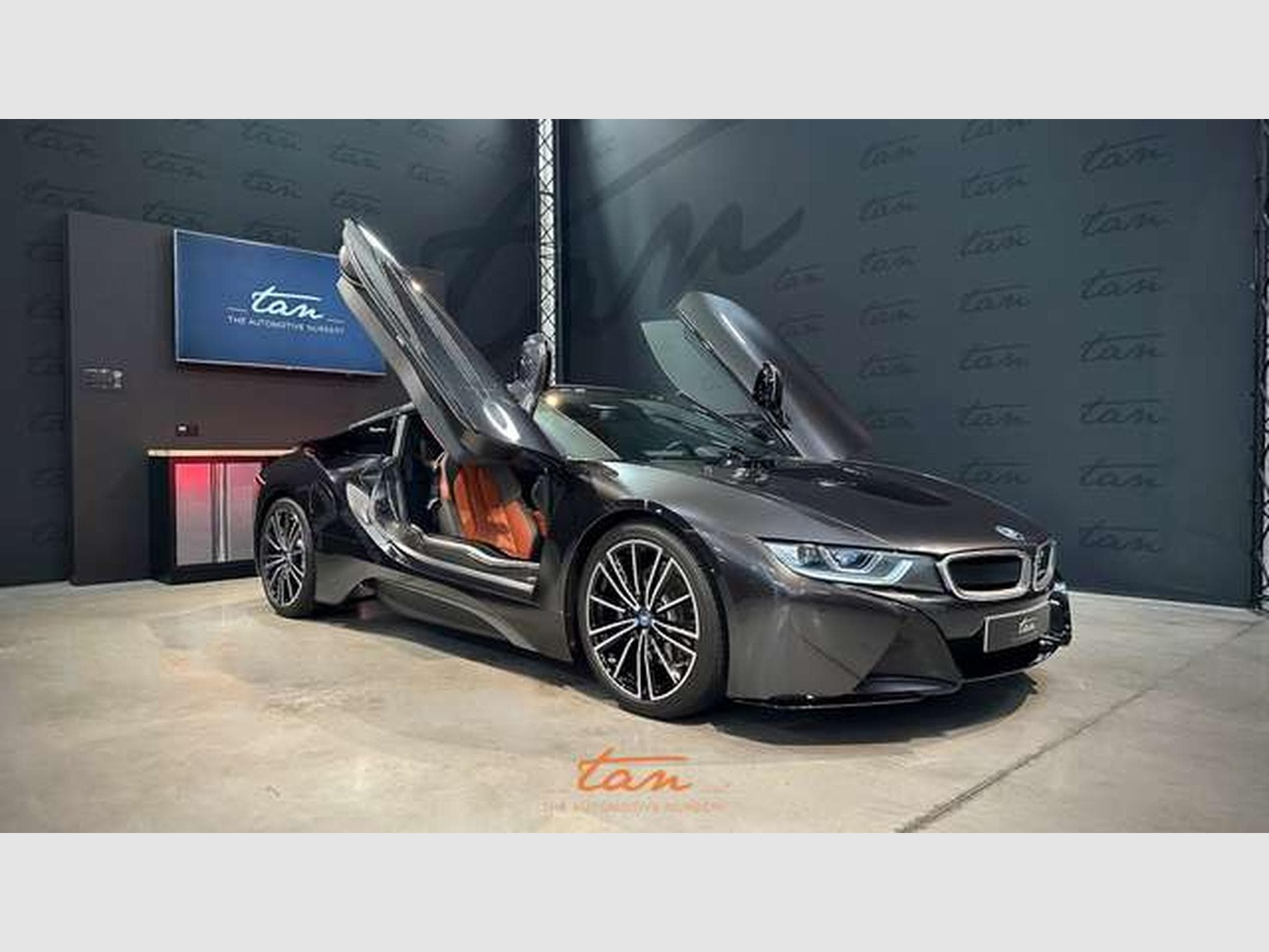 BMW i8 ROADSTER Plug-In Hybrid (11.6kWh) Full Options (2018) - Photo 9