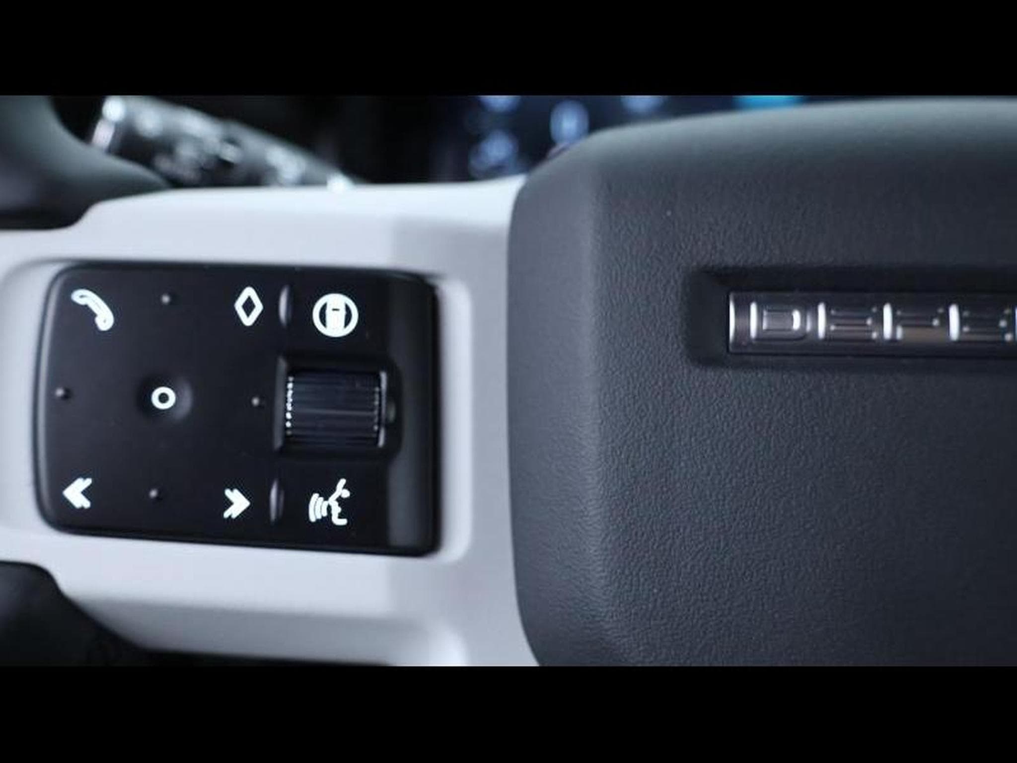 Land-Rover Defender 90 D250 X-Dynamic SE AWD Auto (2025) - Foto 14