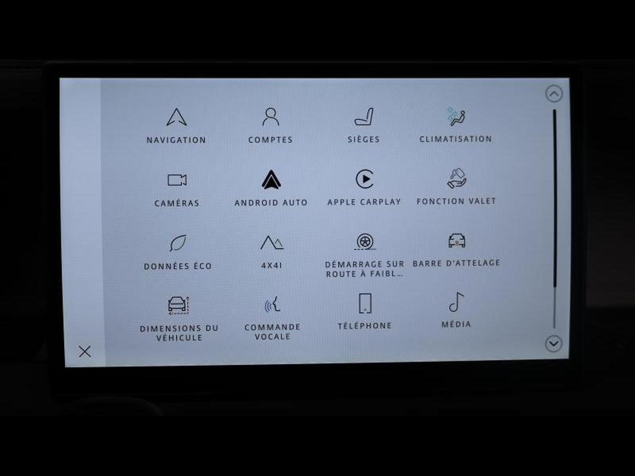 Land-Rover Defender 90 D250 X-Dynamic SE AWD Auto (2025) - Foto 18