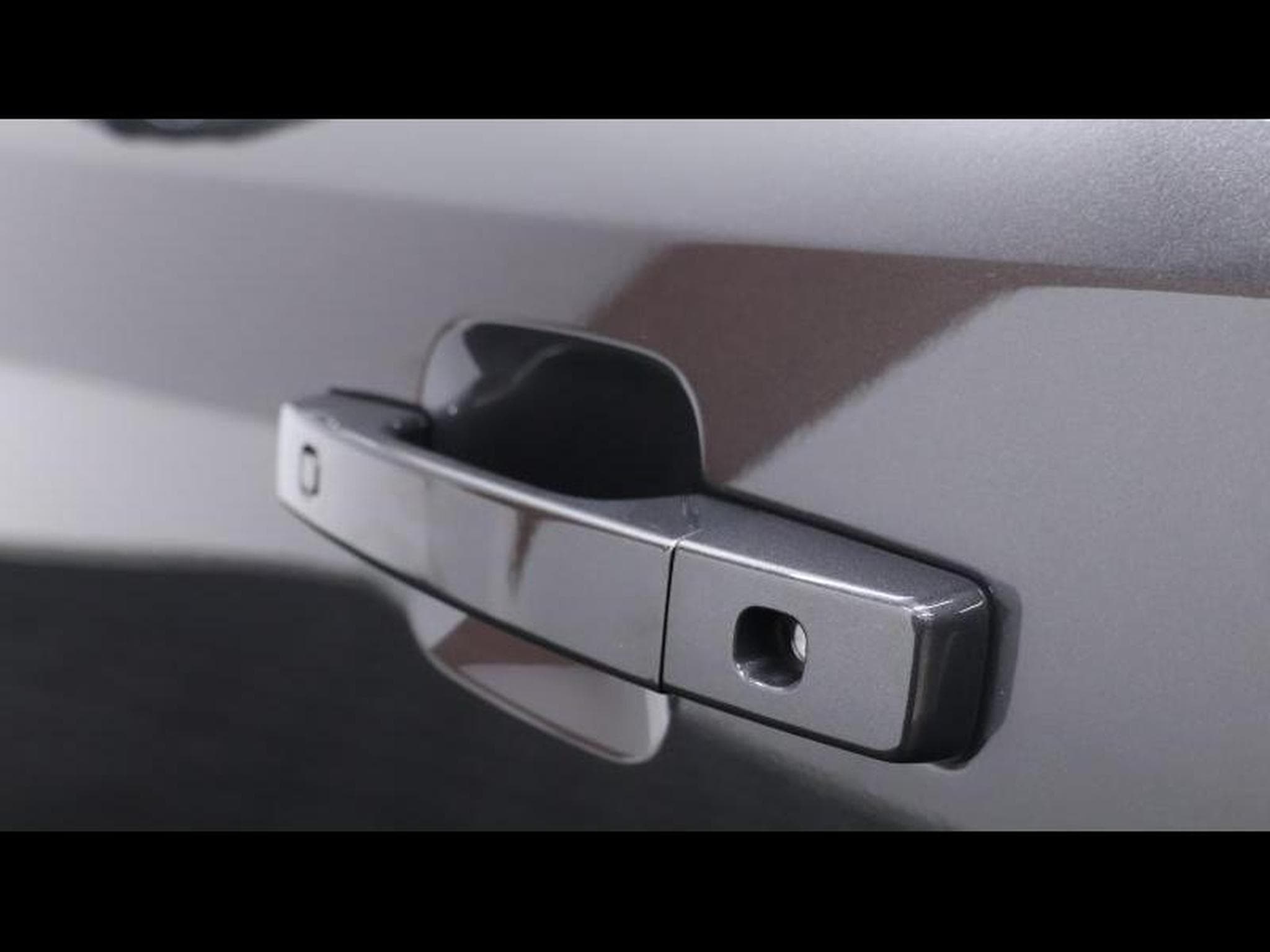 Land-Rover Defender 90 D250 X-Dynamic SE AWD Auto (2025) - Foto 25