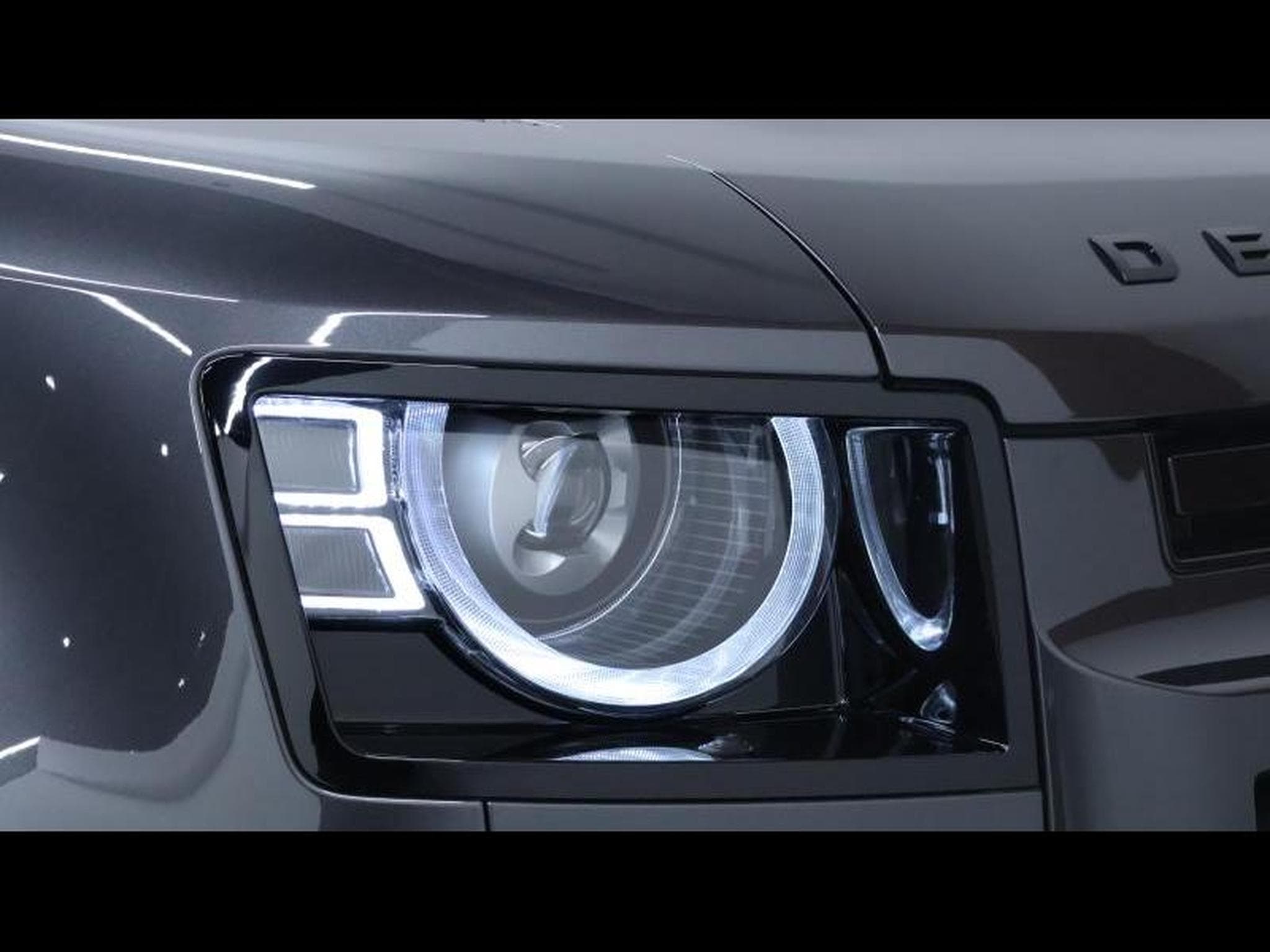 Land-Rover Defender 90 D250 X-Dynamic SE AWD Auto (2025) - Foto 6