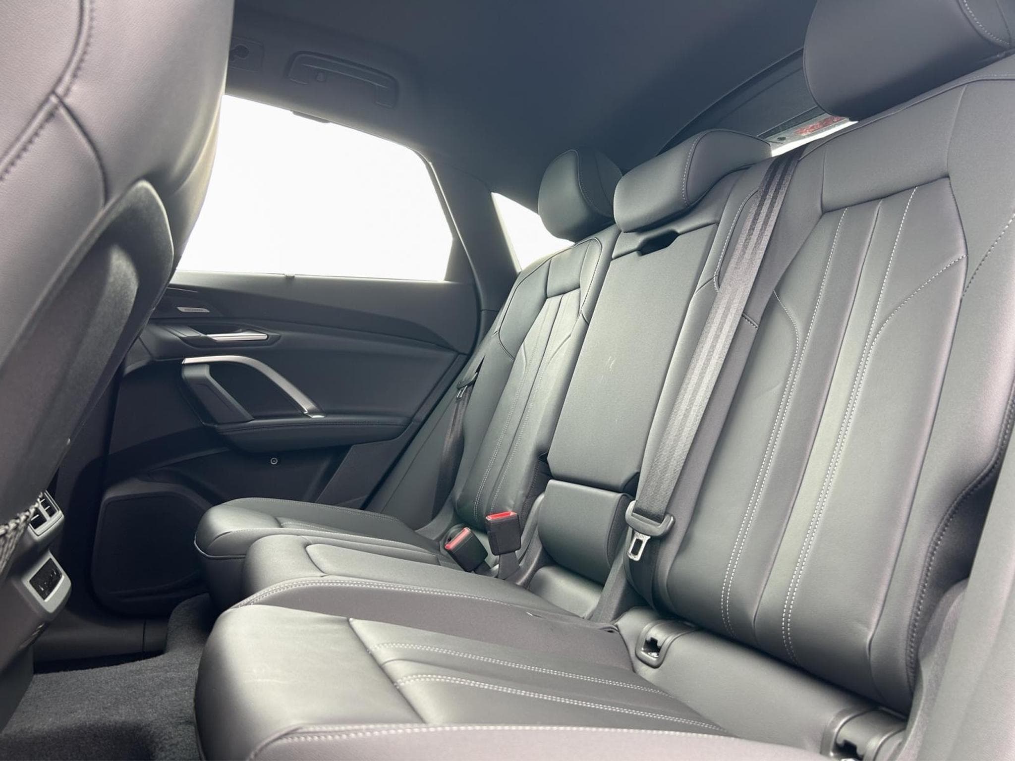 Audi Q5 Q5 Sportback (2025) - Photo 14