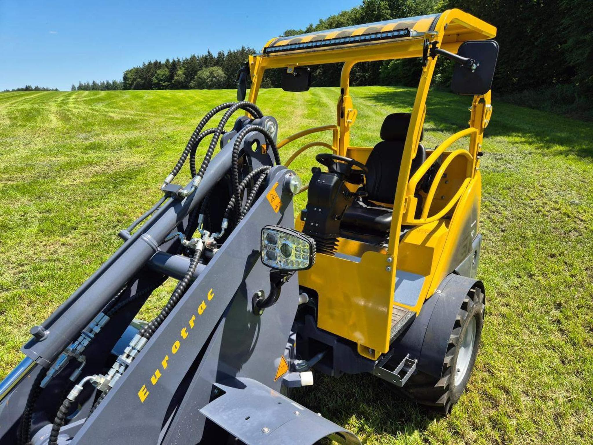 Eurotrac F25 (2024) - Foto 5