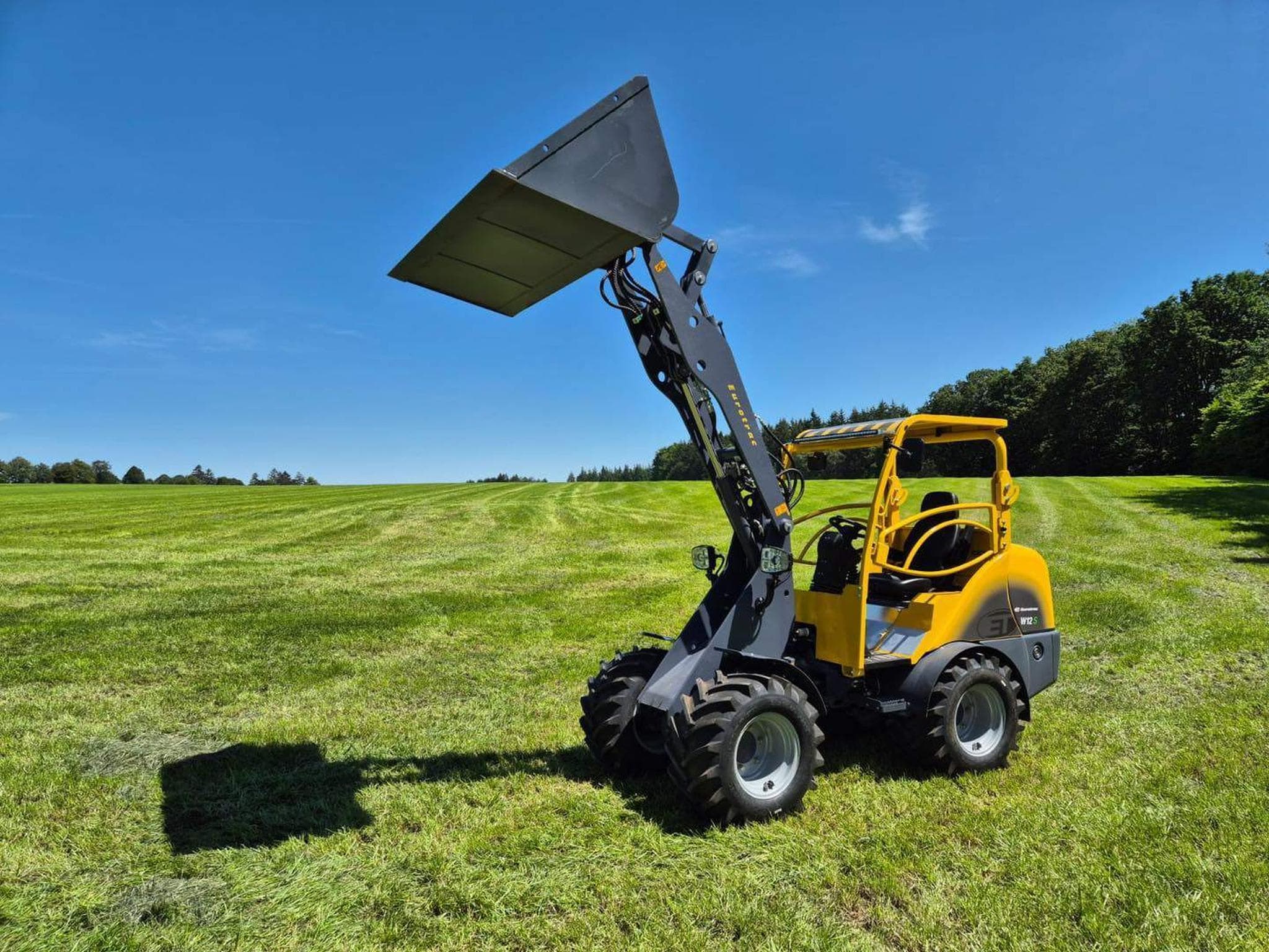 Eurotrac F25 (2024) - Foto 8