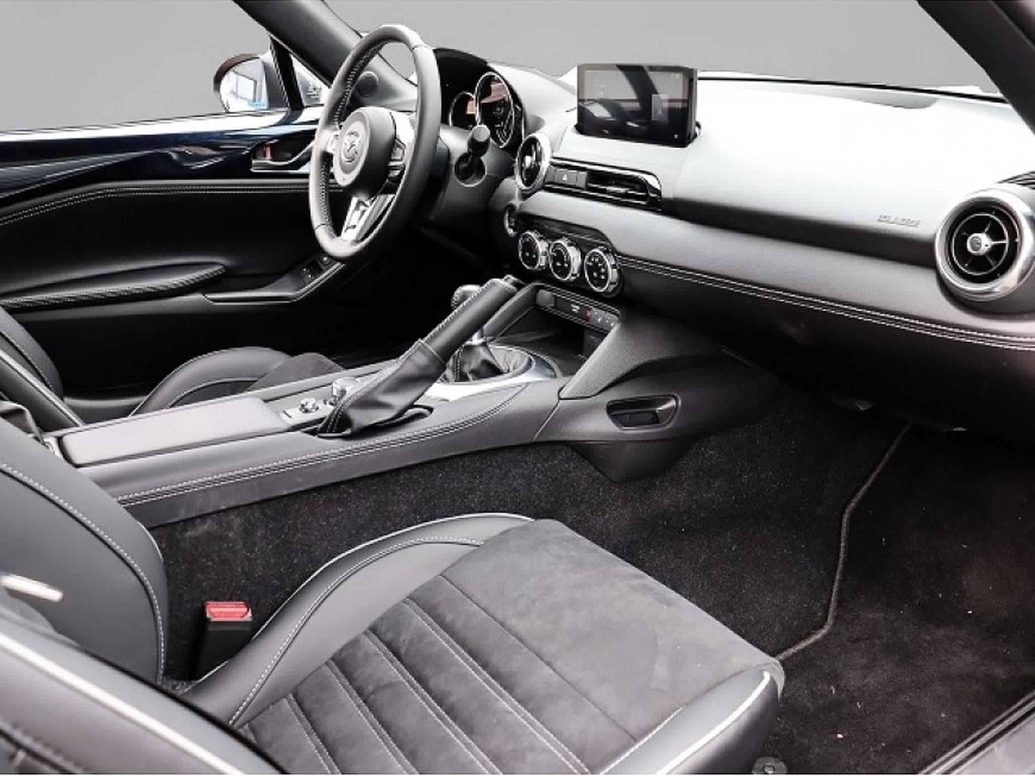 Mazda MX-5 (2026) - Photo 3