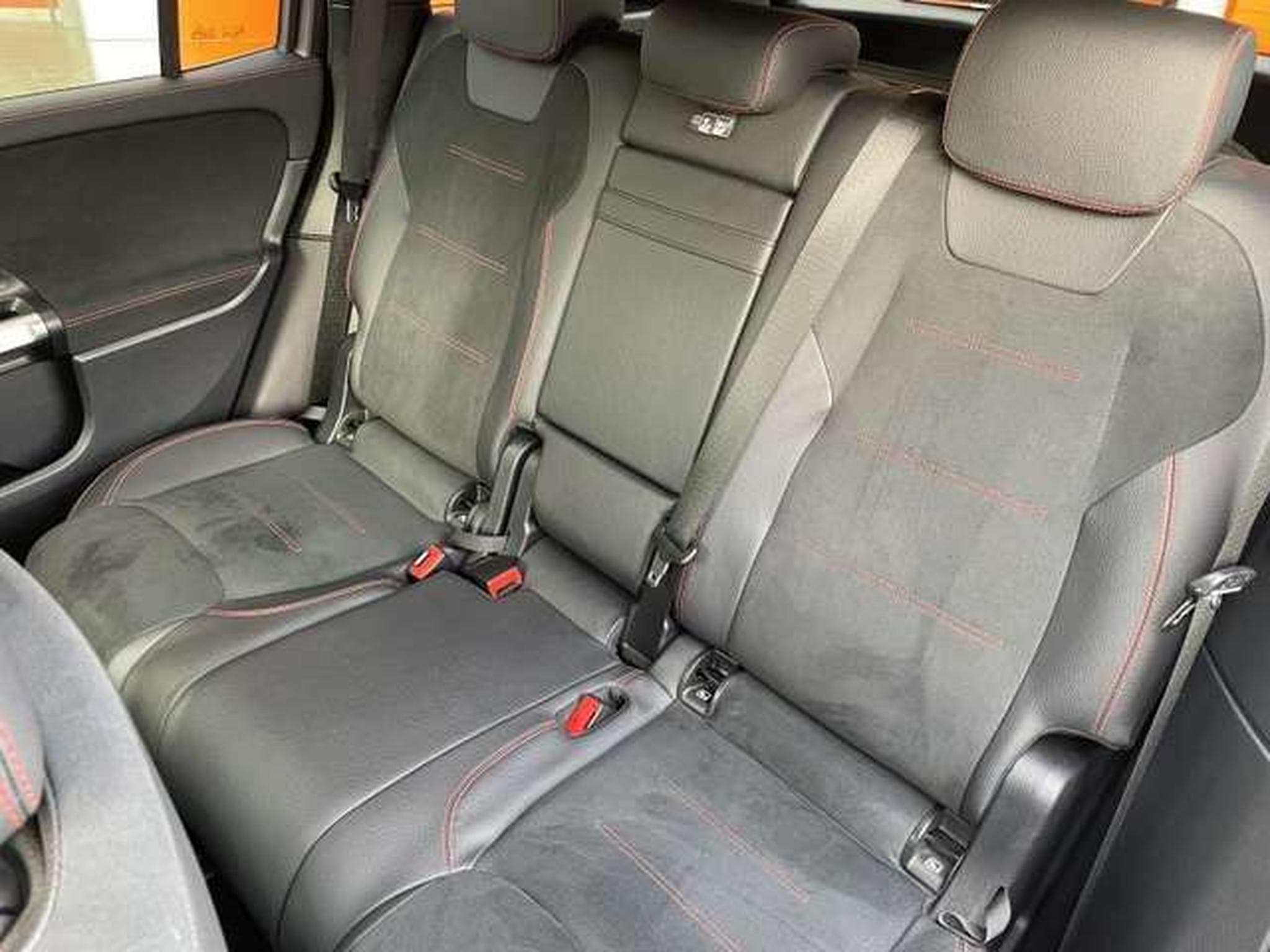 Mercedes GLB 200 4MATIC AMG LINE-JUSQUA 48 MOIS DE GARANTIE (2023) - Photo 12