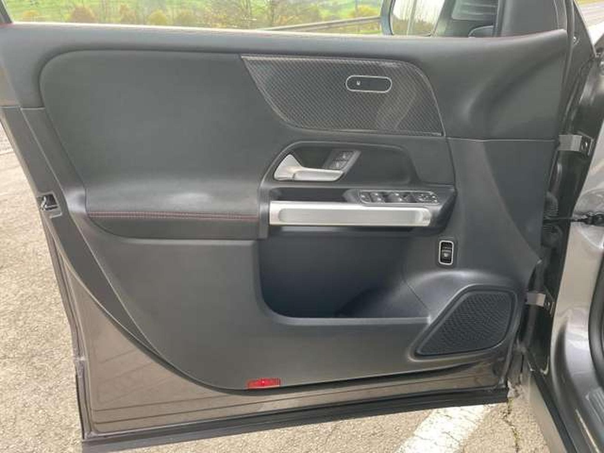 Mercedes GLB 200 4MATIC AMG LINE-JUSQUA 48 MOIS DE GARANTIE (2023) - Photo 8