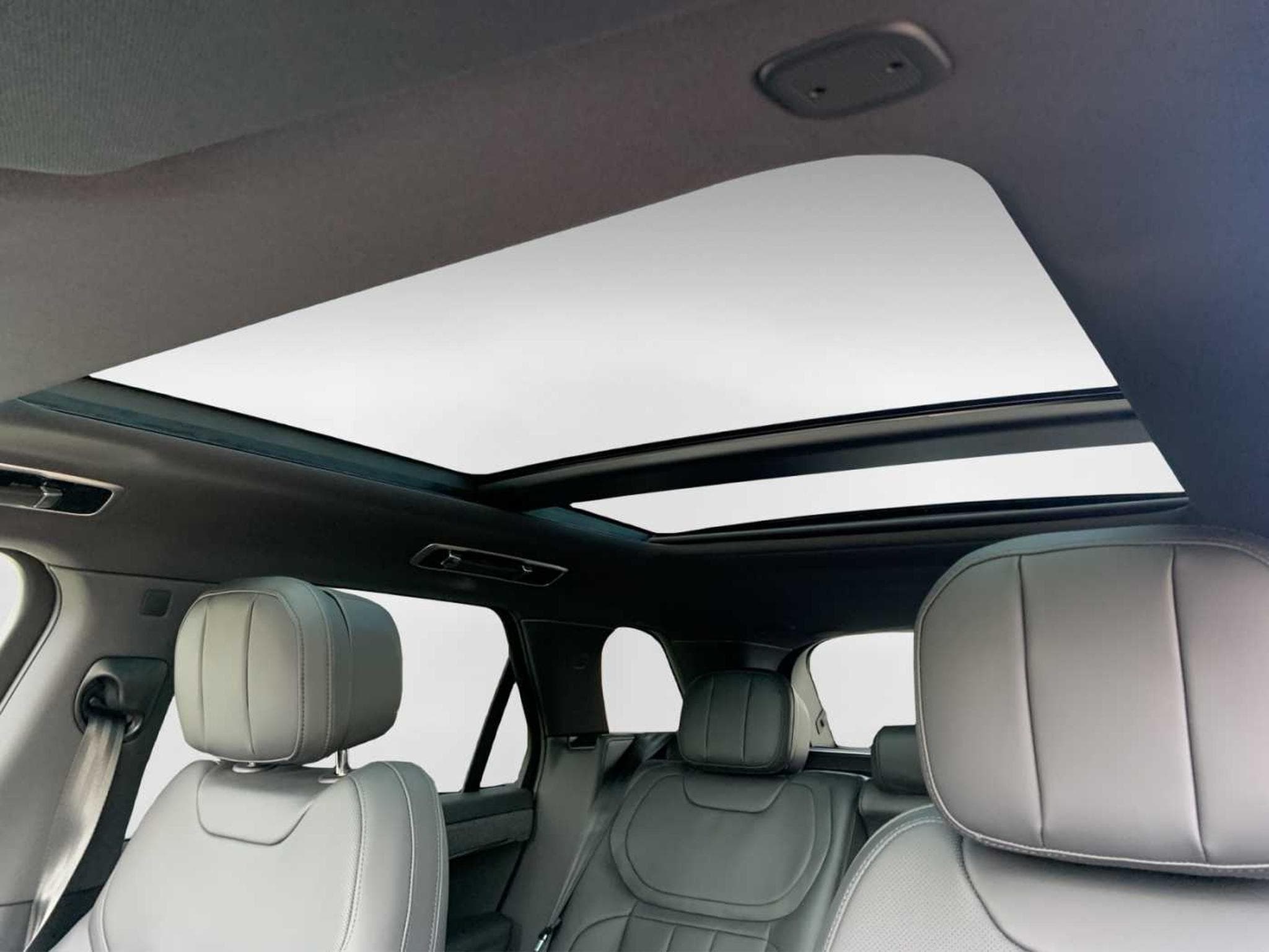 Land-Rover Range Rover Sport D300  Dynamic HSE +23 ZOLL +ALL BLACK +MASSAGE (2025) - Foto 12