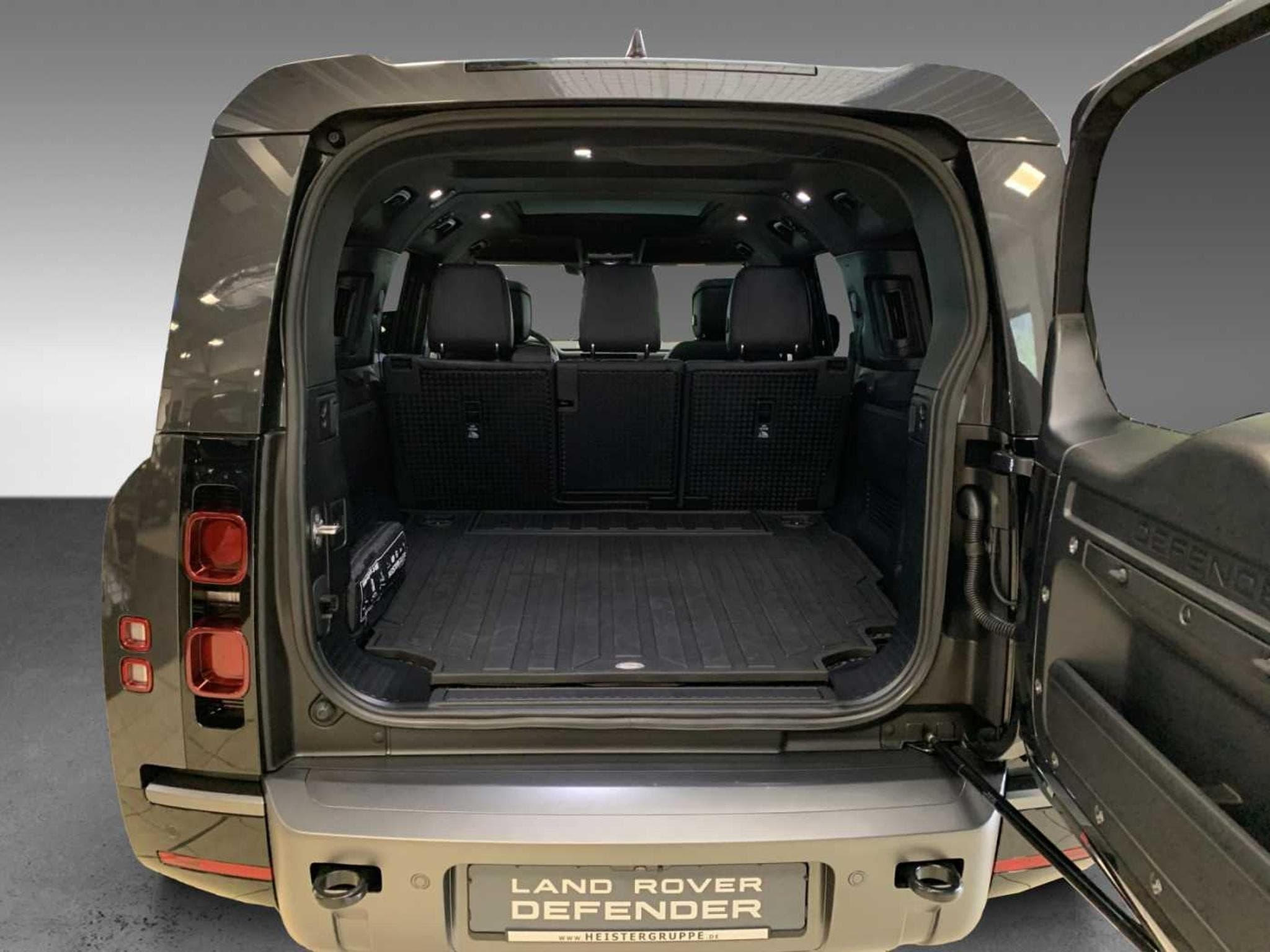 Land-Rover Defender D300  130 Outbound 22 ZOLL AHK STANDHEIZUNG (2025) - Foto 11