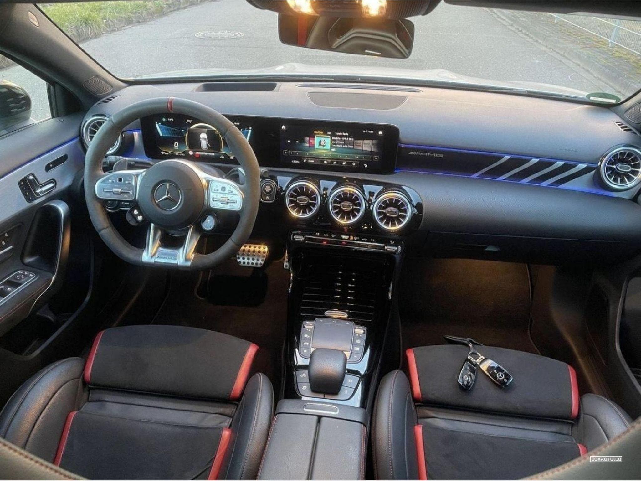 Mercedes A 45 AMG A45S AMG 4MATIC+ (2022) - Photo 2