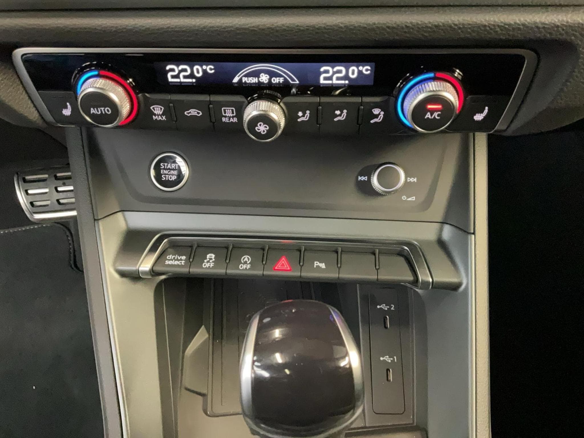 Audi Q3 SB+S-line+S-Tronic+35TDI+LED (2025) - Foto 20