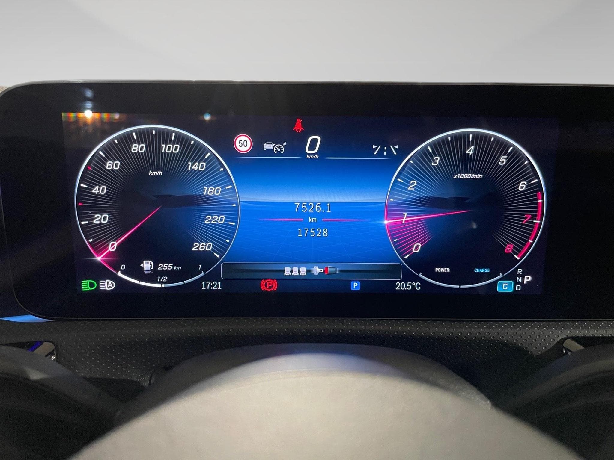 Mercedes A 200 1.3 hatchback AMG EDITION (2025) - Foto 2