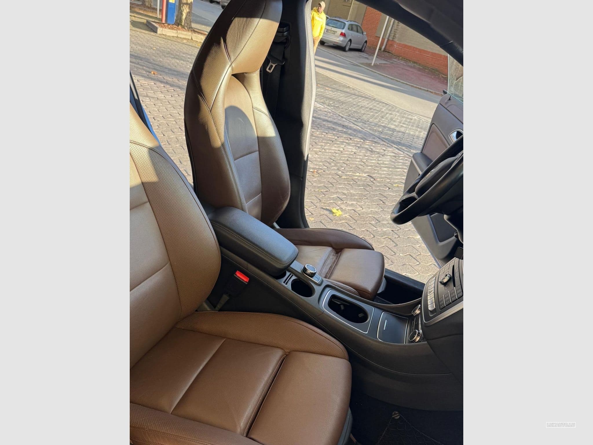 Mercedes CLA 200 (2016) - Foto 11