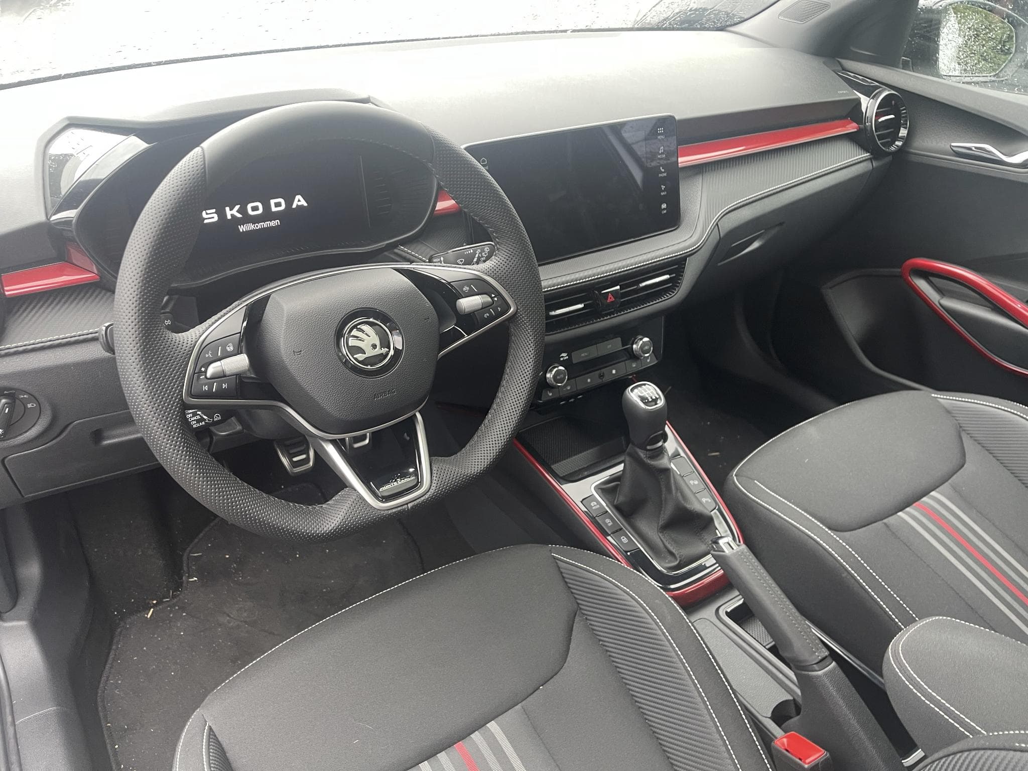 Skoda Fabia Monte Carlo 1.0 TSI 85 kW (2024) - Foto 4