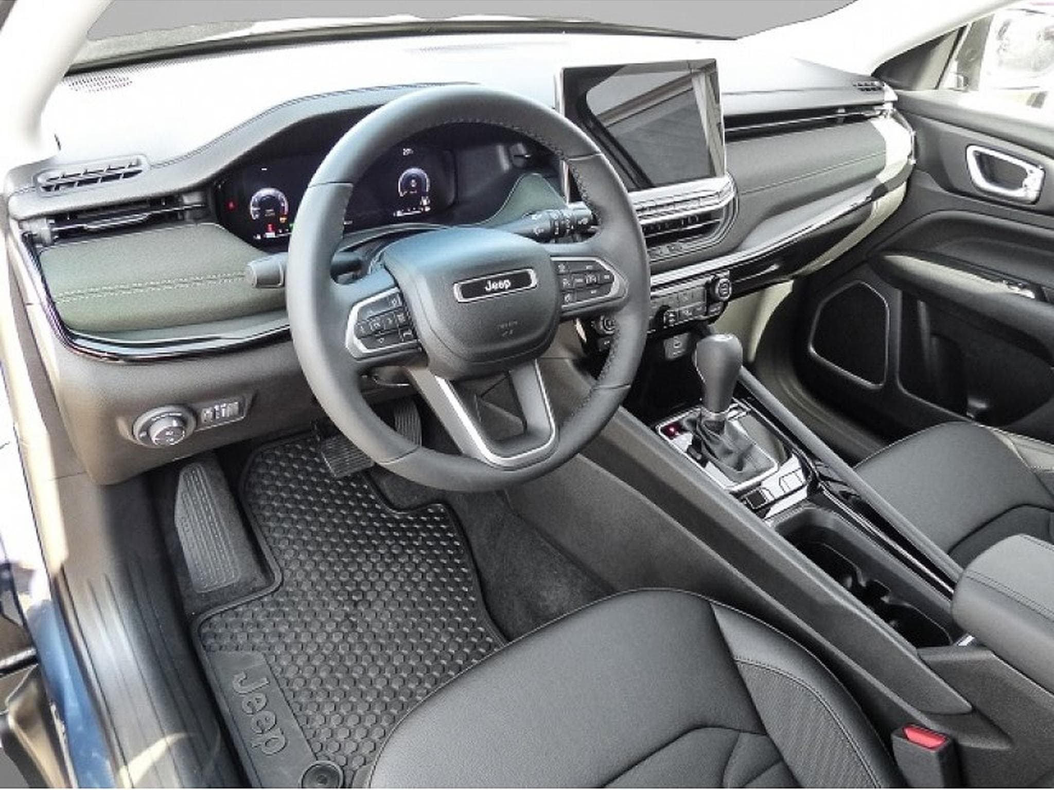 Jeep Compass (2025) - Foto 4
